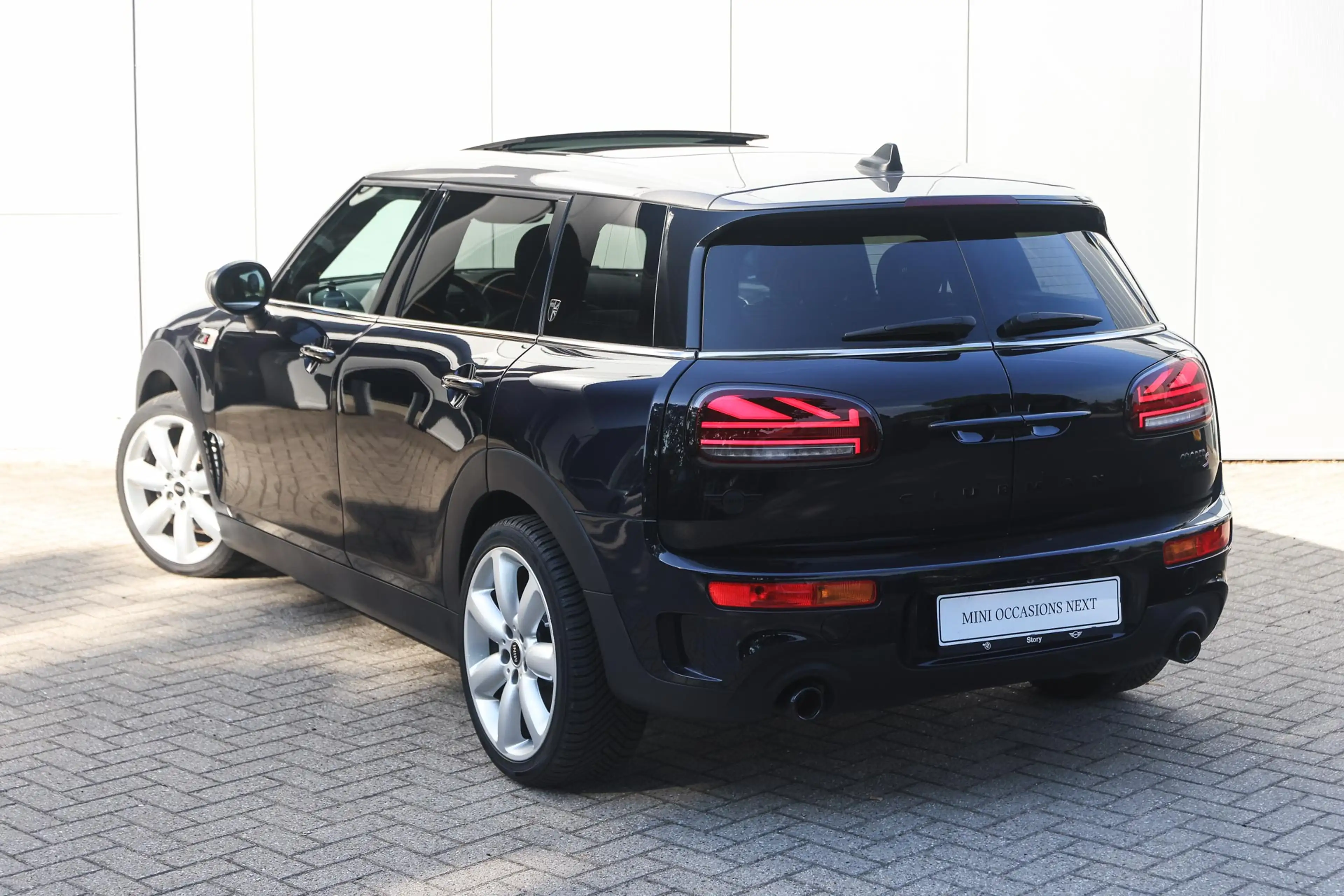 MINI Cooper S Clubman Automaat / Panoramadak / Comfortstoelen / Comfort — photo 2
