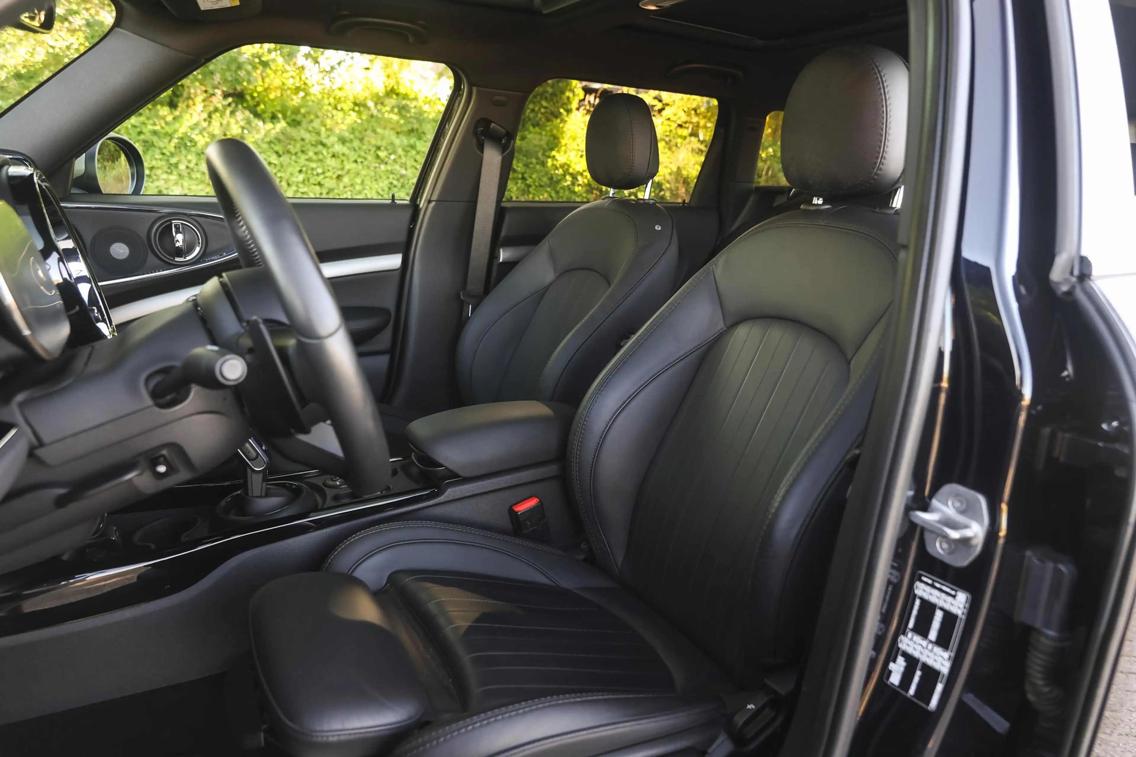 MINI Cooper S Clubman Automaat / Panoramadak / Comfortstoelen / Comfort — photo 14