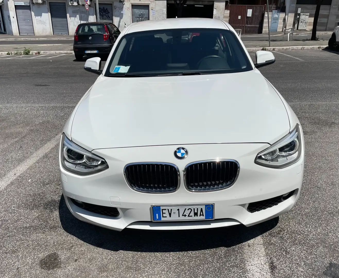 BMW 116 116d 5p Urban Bianco - 1