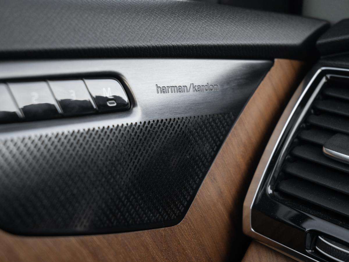 2023 Volvo XC90 B6 AWD PLUS DARK THEME thumb 14