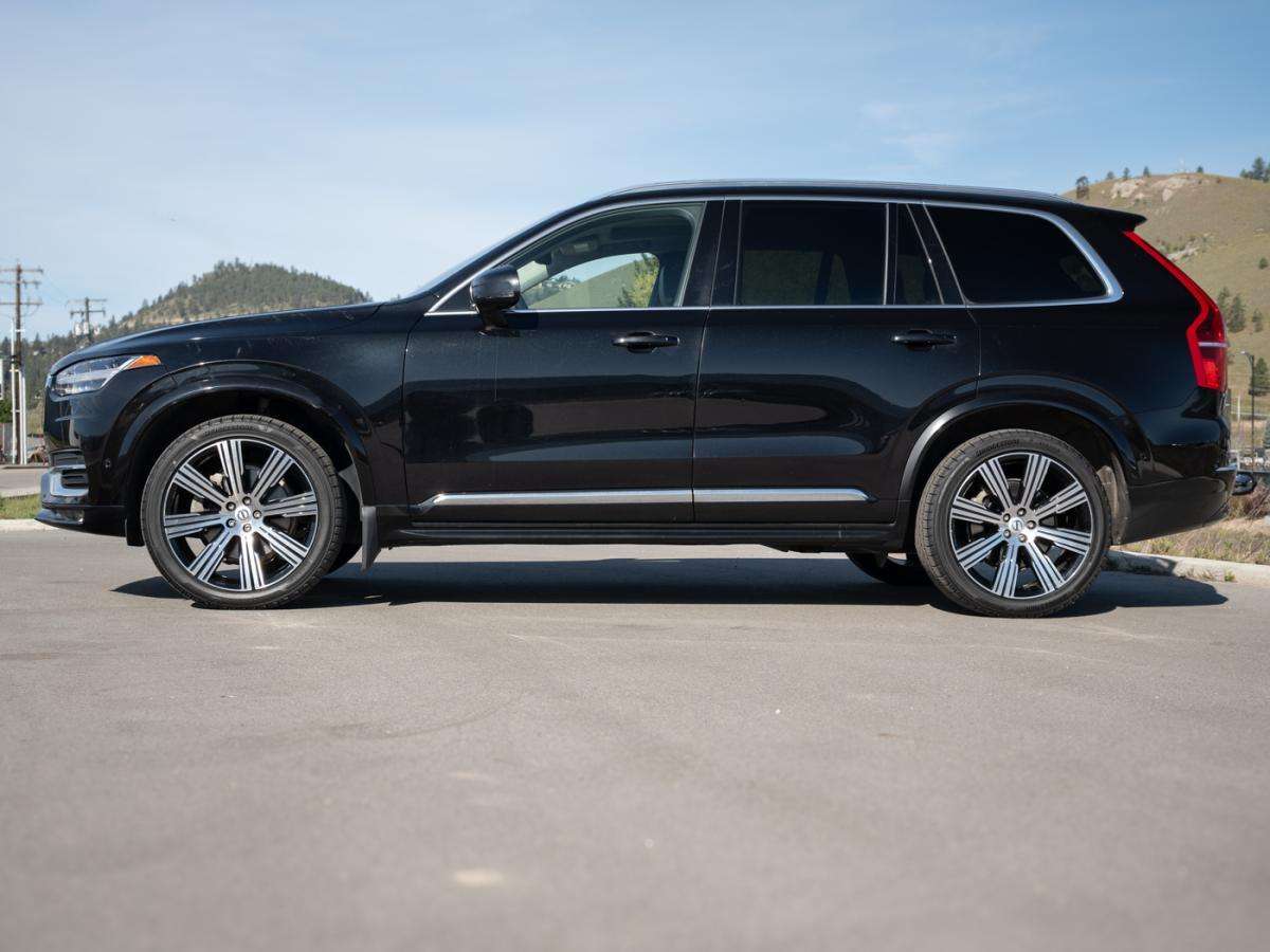 2023 Volvo XC90 B6 AWD PLUS DARK THEME thumb 6