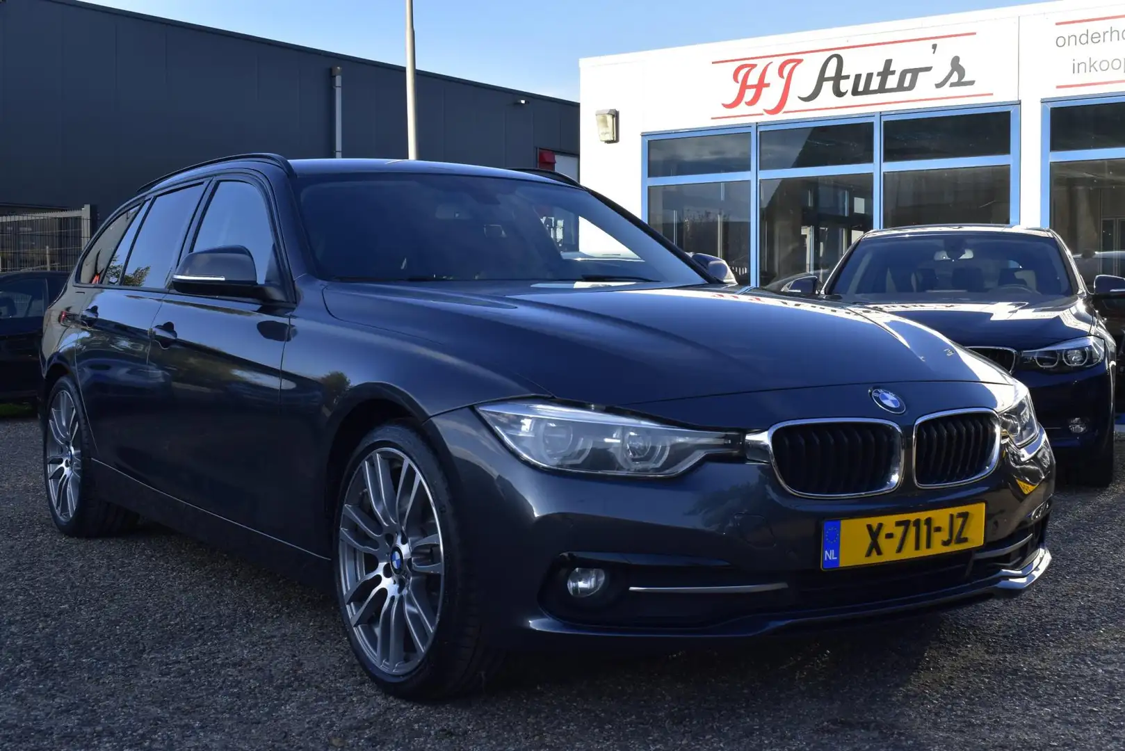 BMW 320 3-serie Touring 320i Sport Gris - 2
