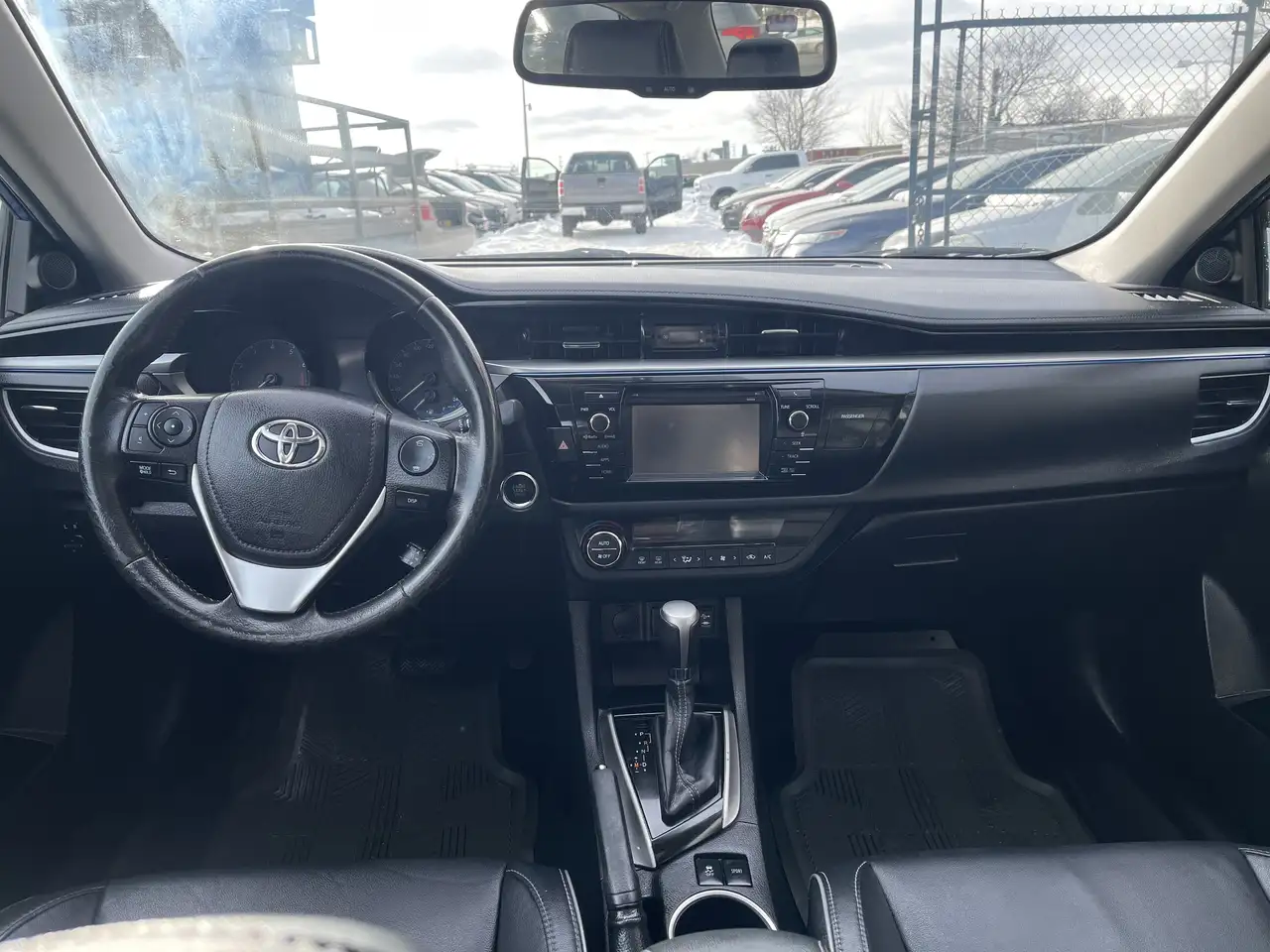 Toyota Corolla снимка Toyota Corolla