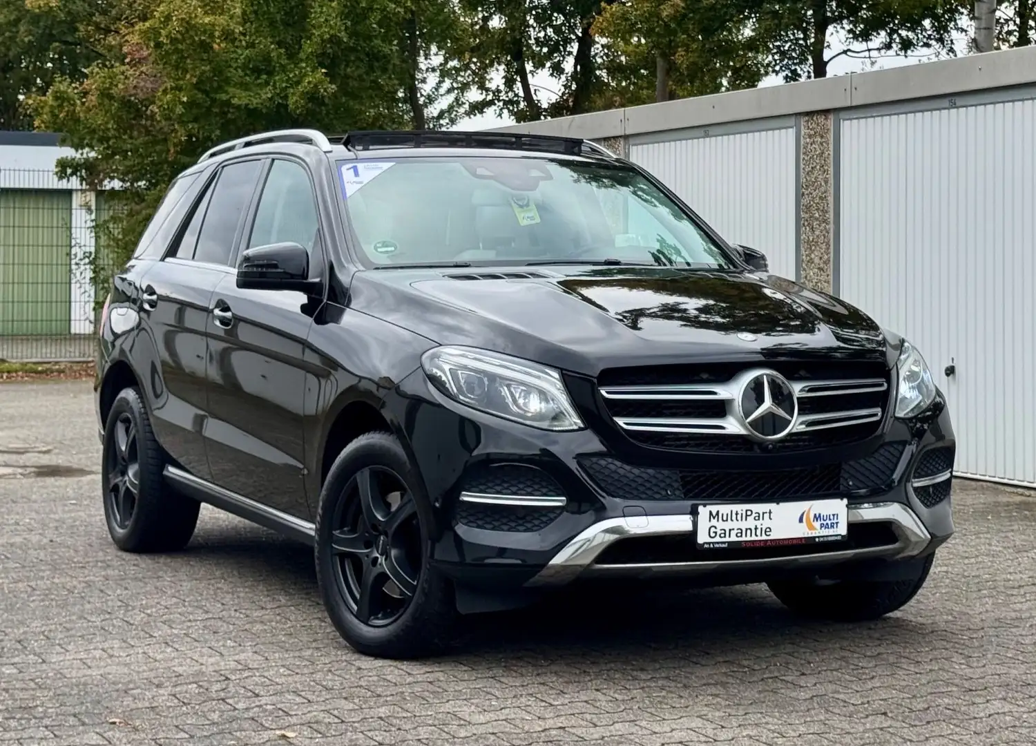 Mercedes-Benz GLE 350 d 4Matic Schwarz - 1