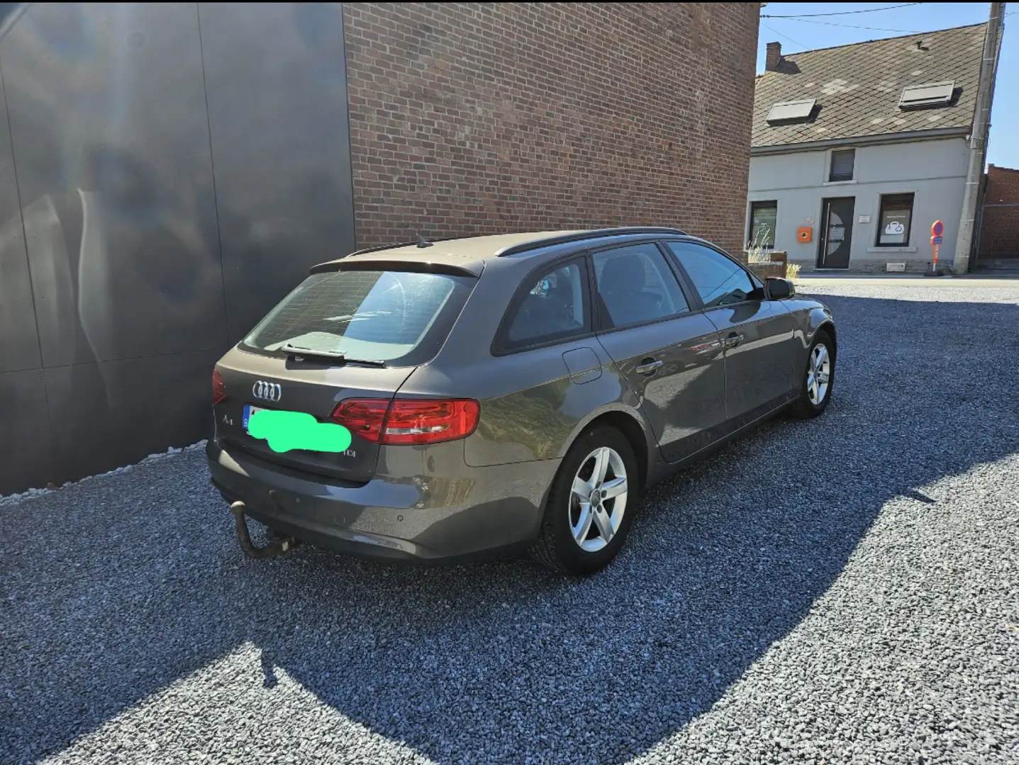 Audi A4 2.0 TDi Beżowy - 1