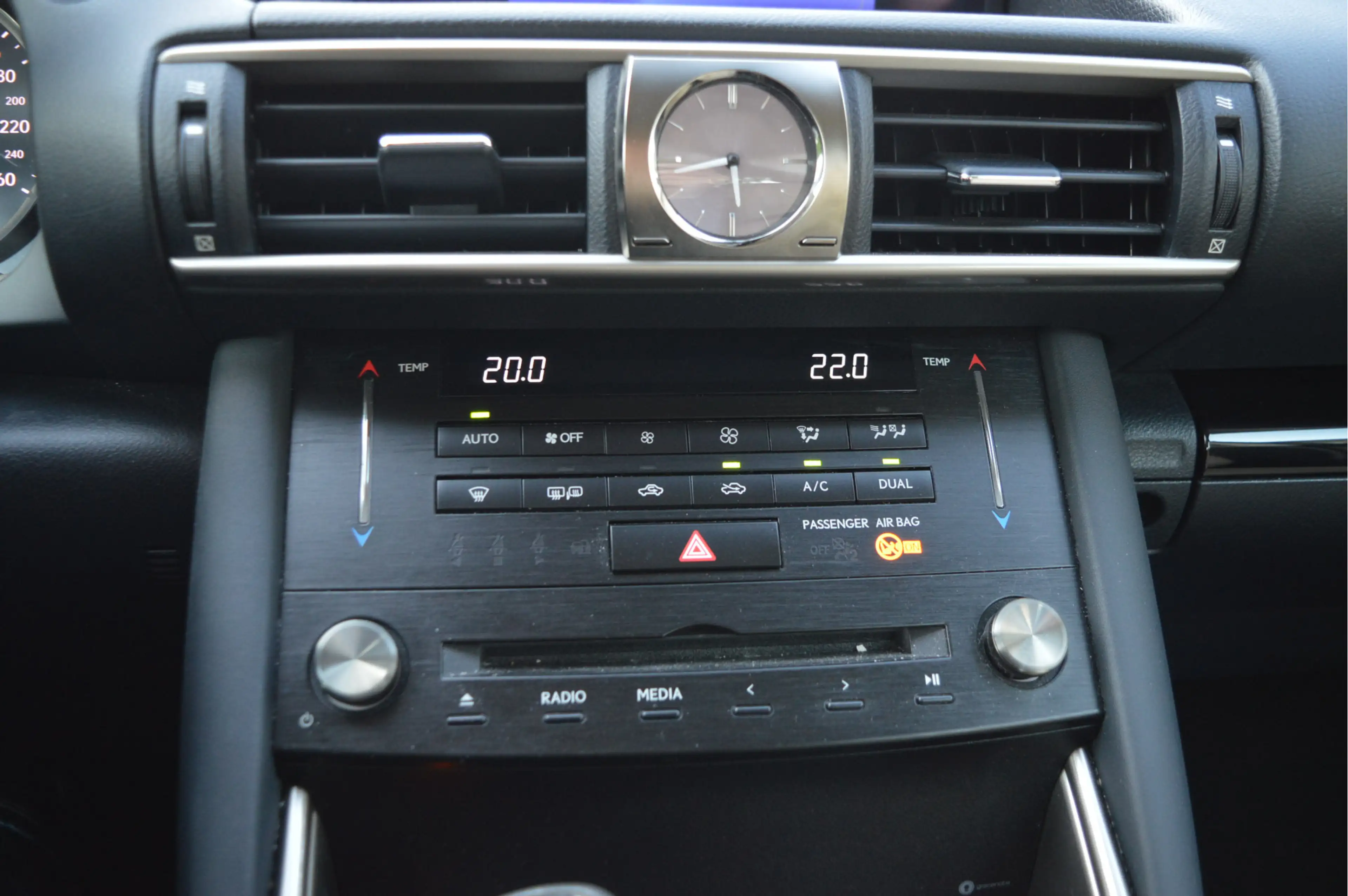 Lexus IS 300 300h Hybrid Busn Line Nap / Lederen bekleding / Le — photo 15