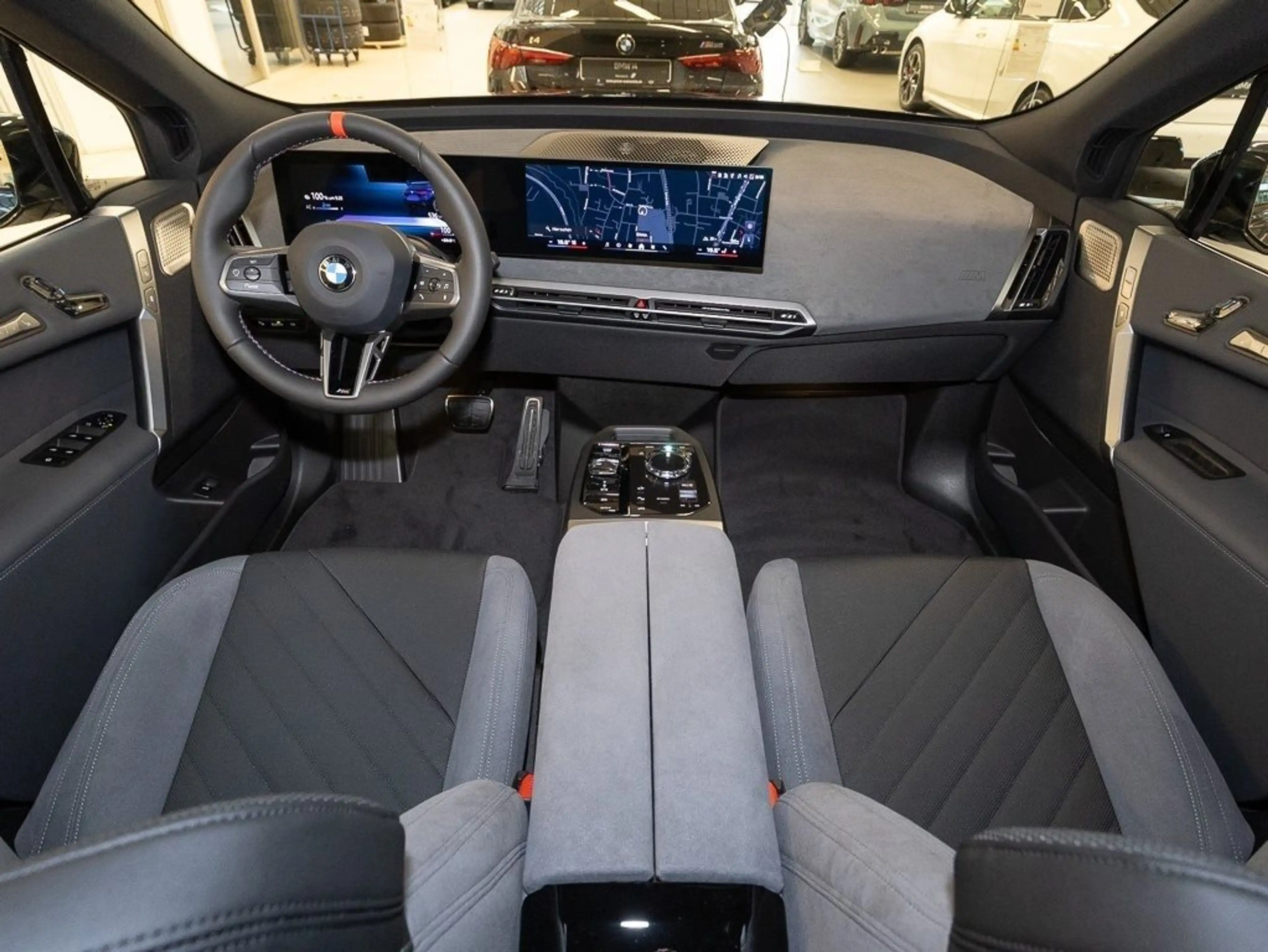 BMW iX M70 xDrive M Sport HUD PANO ACC AHK RFK NAVI — photo 10