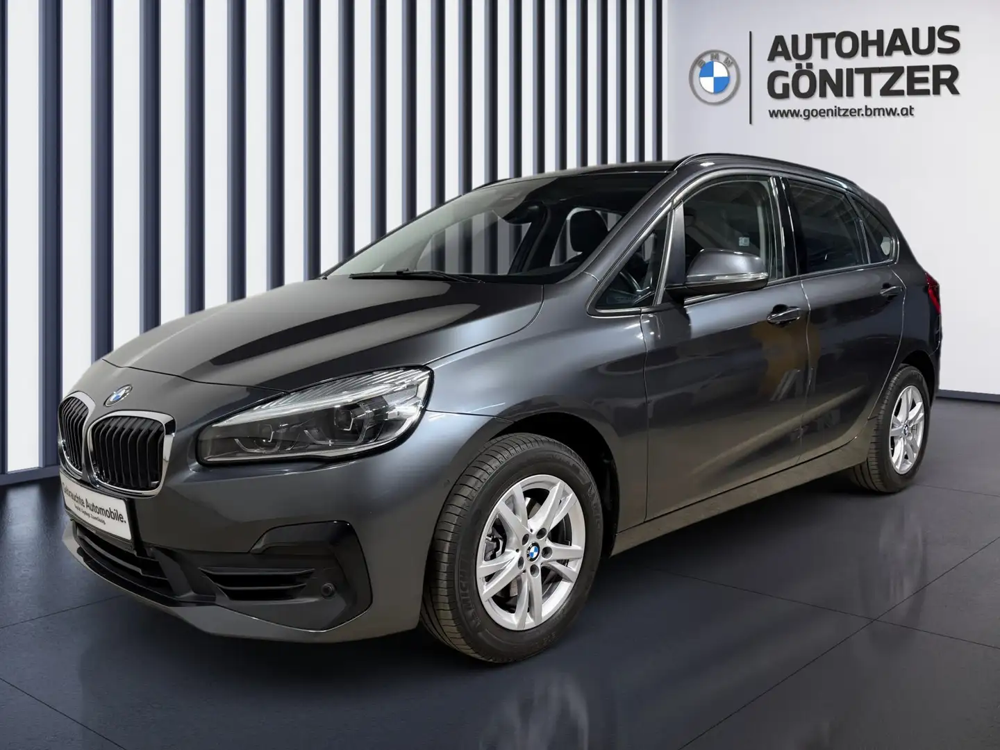 BMW 218 i Grau - 2