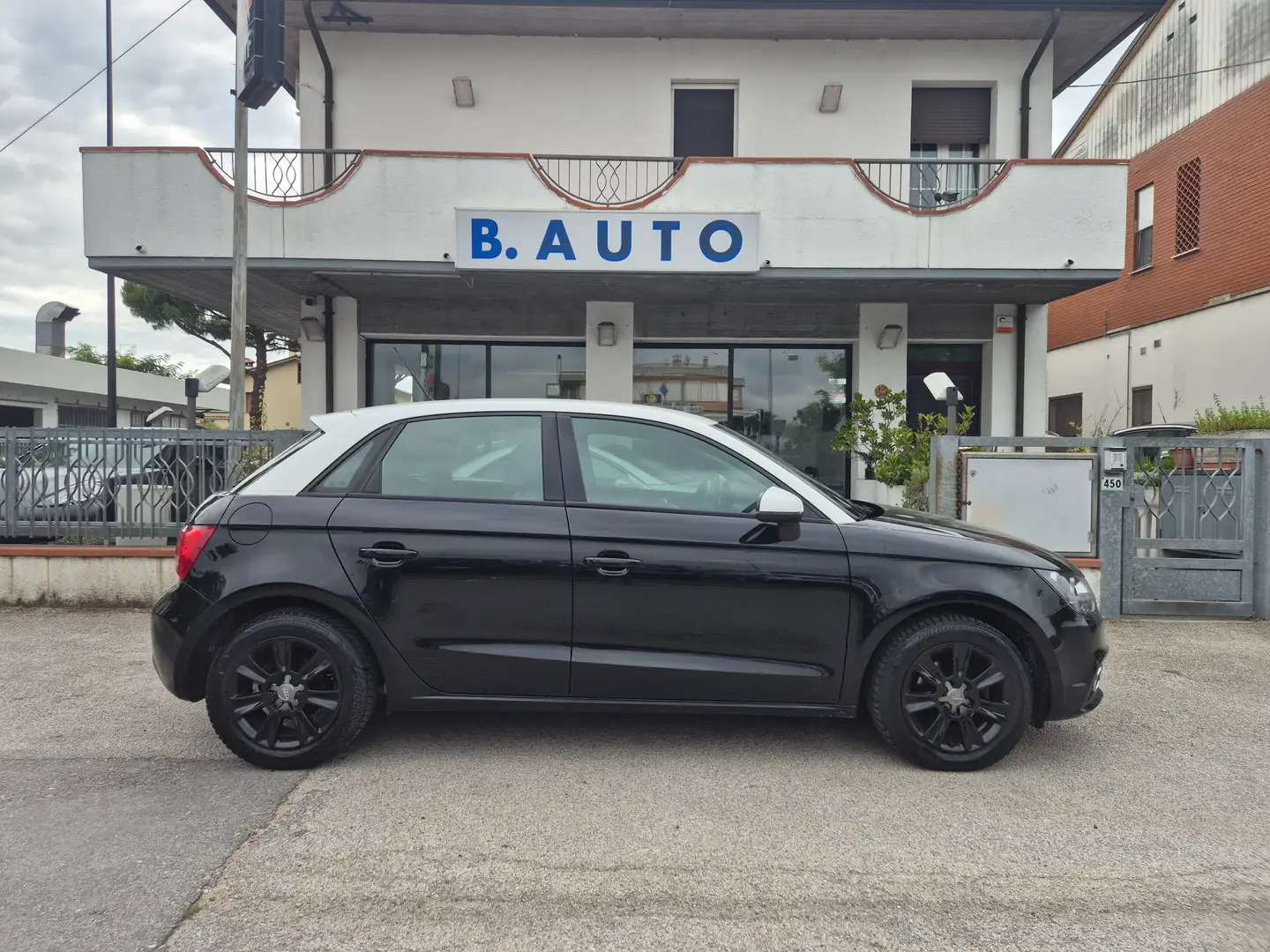 Audi A1 A1 Sportback 1.6 tdi Ambition 90cv - 2