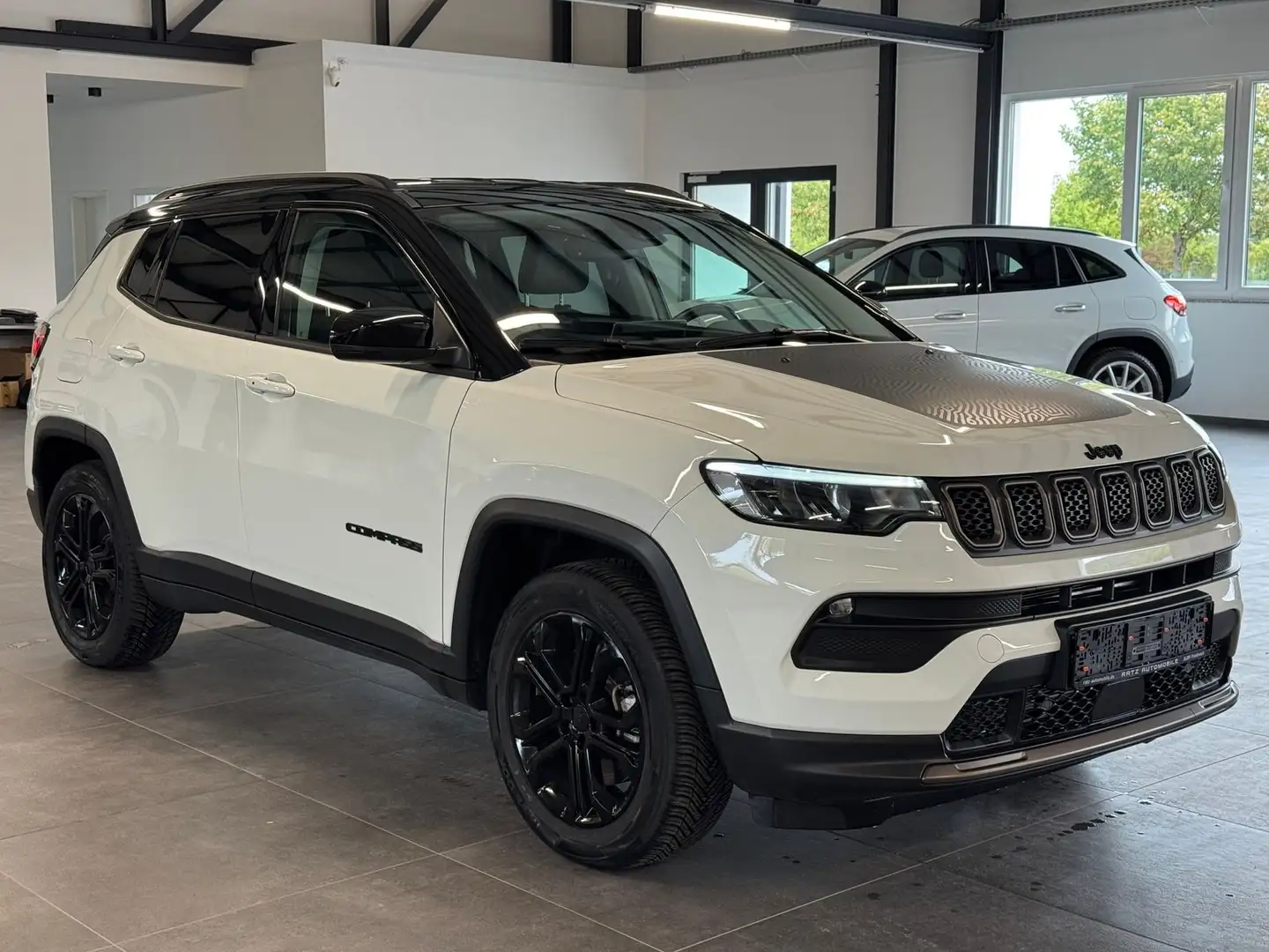 Jeep Compass Upland PHEV 4WD+NAV+LED+KAM+ACC+VIRTUAL Weiß - 1