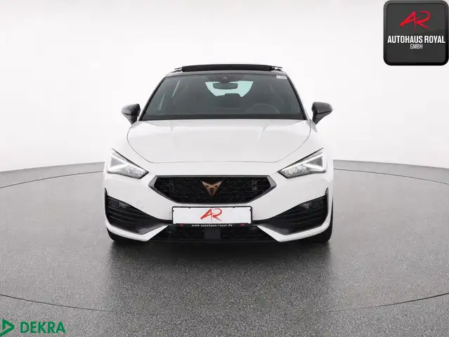 Cupra Leon view 8