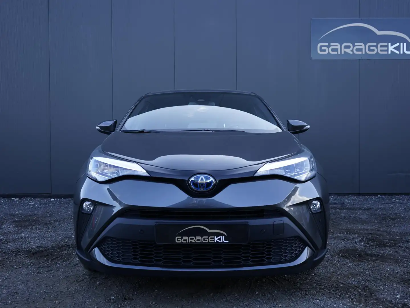 Toyota C-HR 1.8 Hybrid Team D 1ste eigenaar / Dealer onderh / Grijs - 2