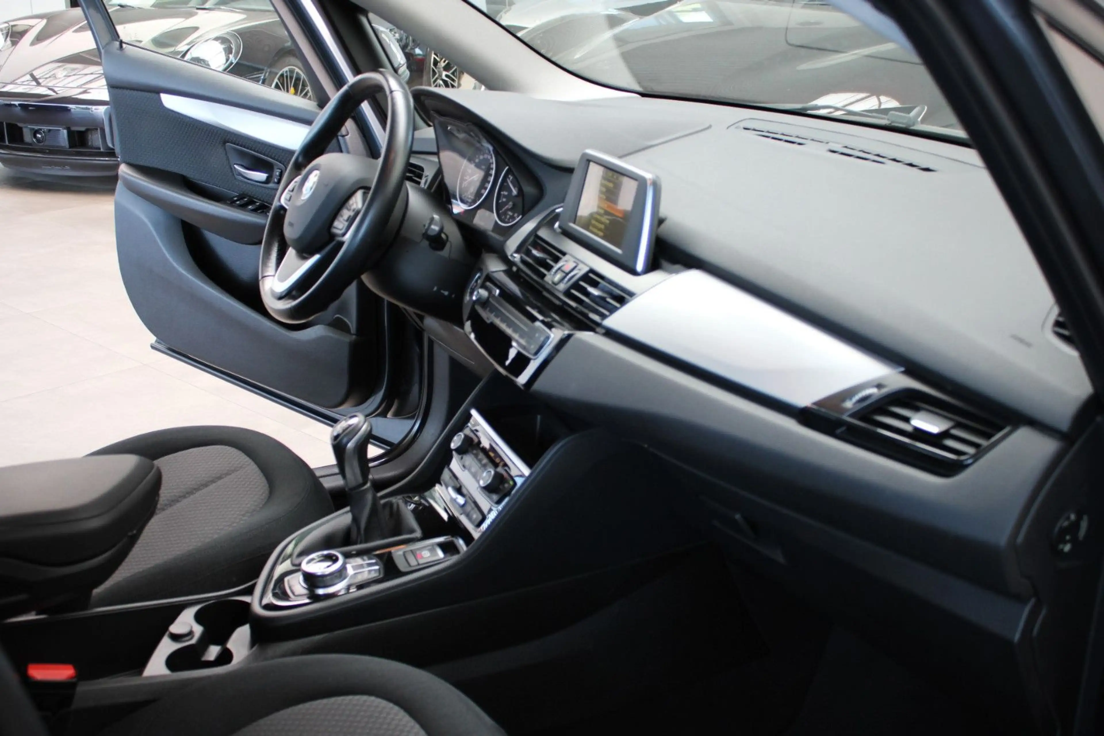 BMW 218 218D ACTIVE TOURER #ADVANTAGE #AHK #NAVI — photo 6