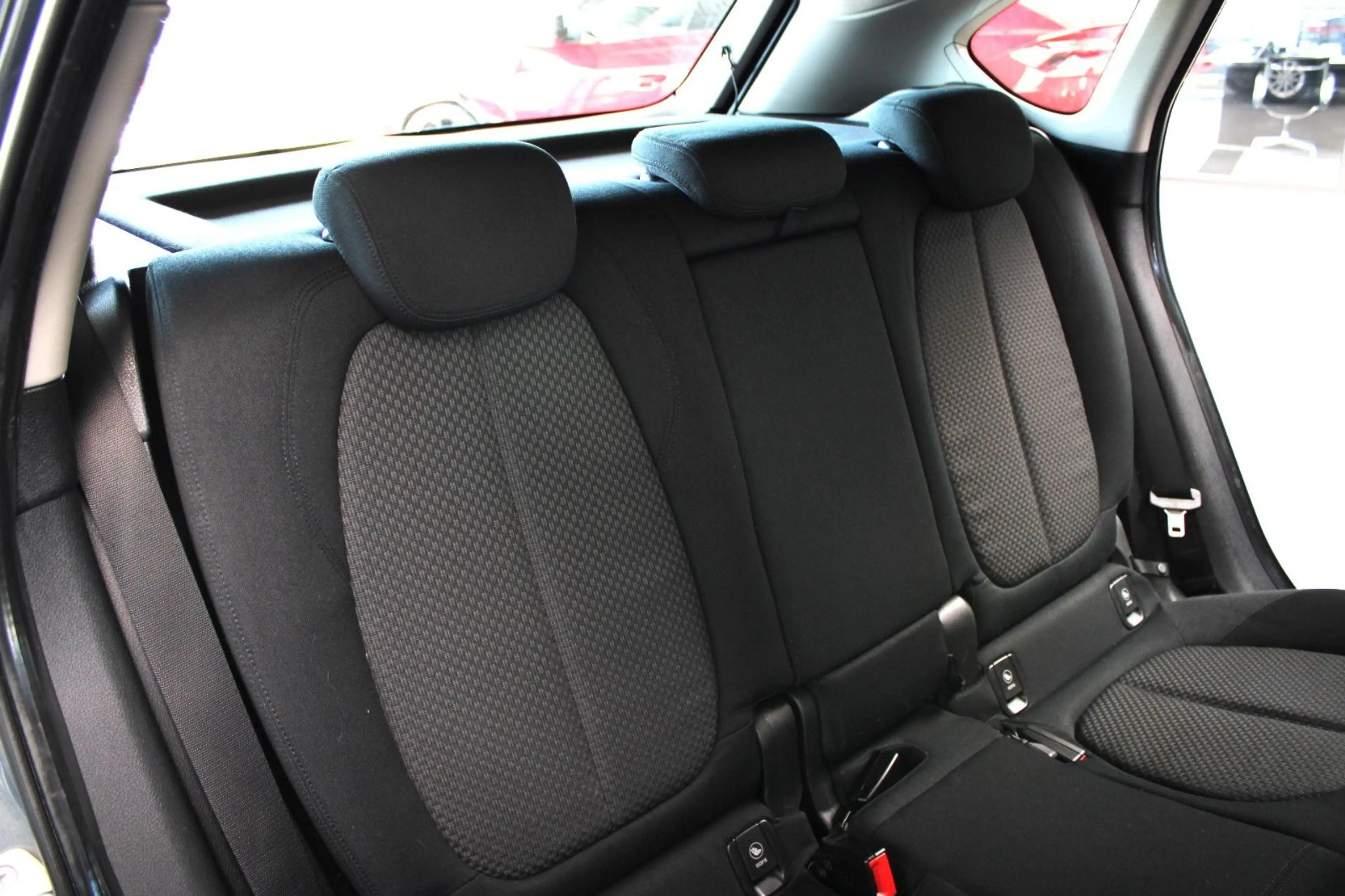 BMW 218 218D ACTIVE TOURER #ADVANTAGE #AHK #NAVI — photo 10