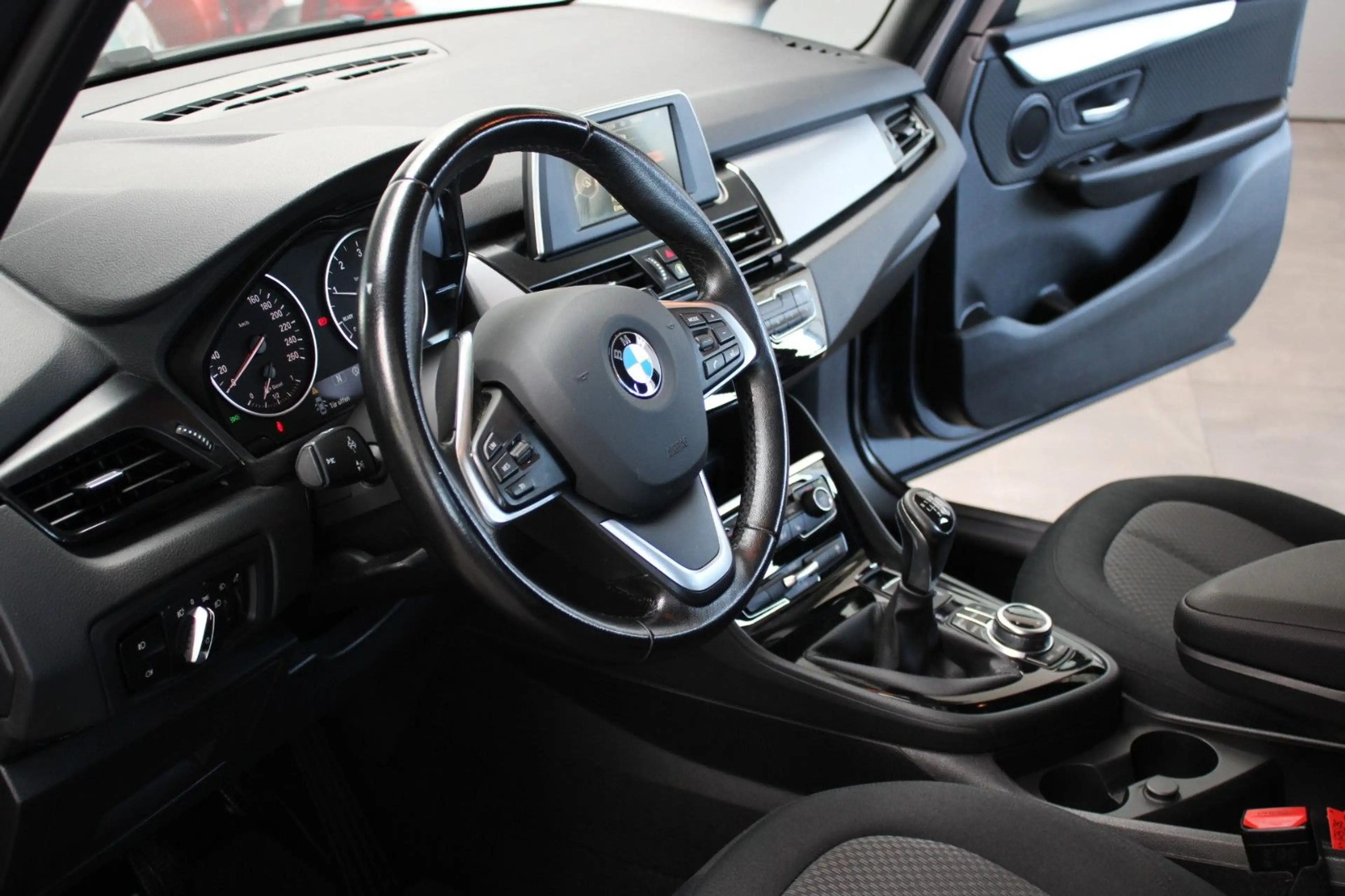 BMW 218 218D ACTIVE TOURER #ADVANTAGE #AHK #NAVI — photo 2
