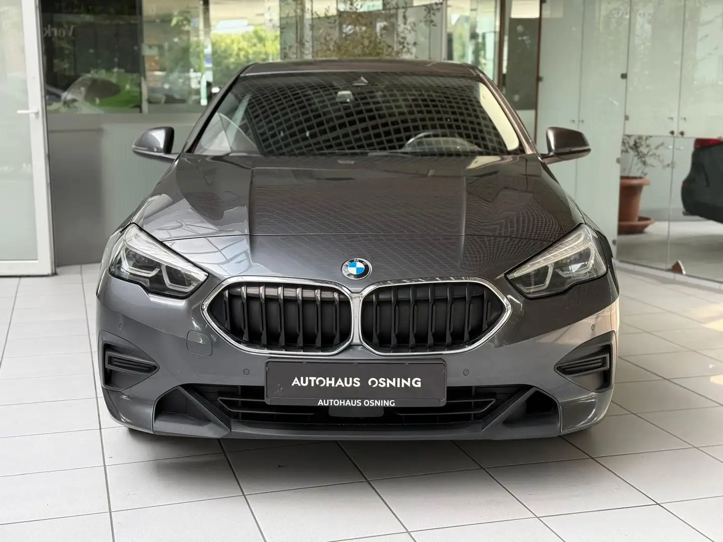 BMW 218 Gran Coupé NAVI LED Grau - 2
