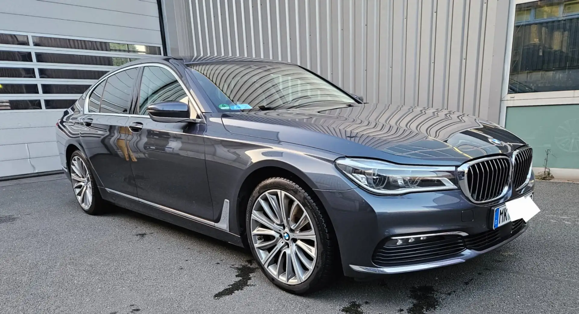 BMW 730 730d Fond-Entert.H&K Schiebd Busi&DrivAS+ - 1