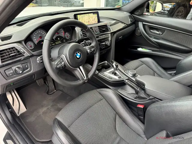 BMW M3 view 8