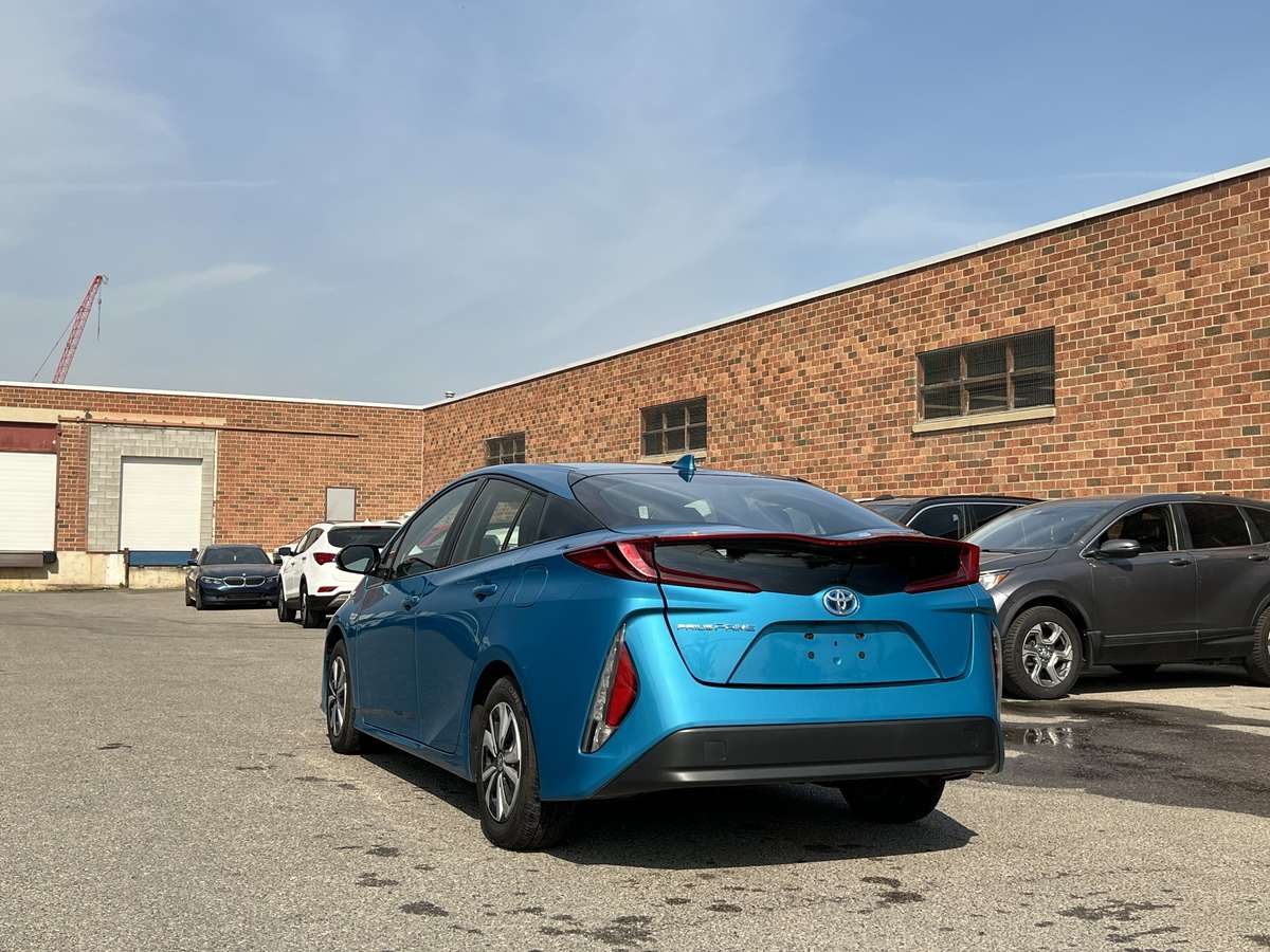2018 Toyota Prius Upgrade — снимка 1