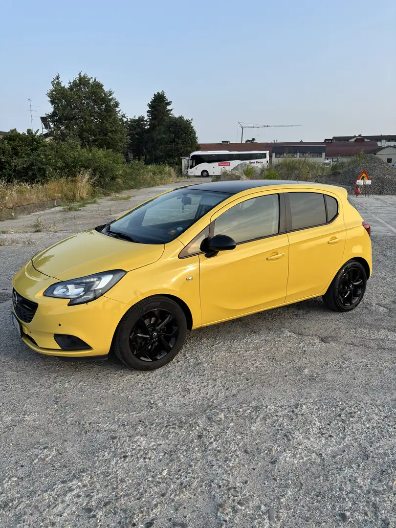 Opel Corsa-e b-color 5p - 1