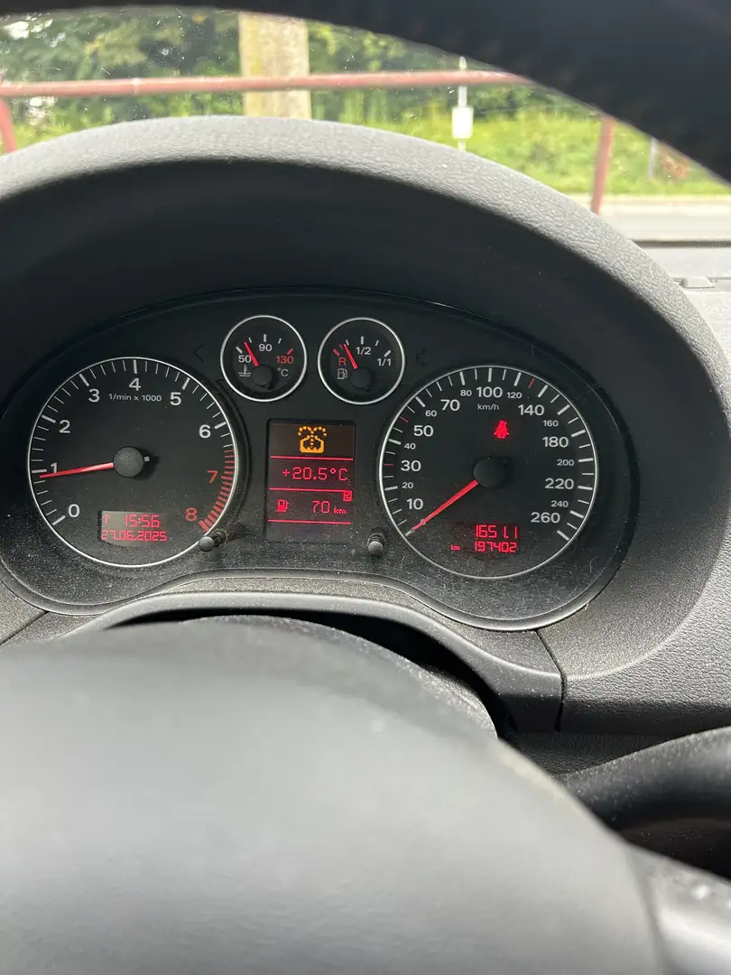 Audi A3 1.6 Attraction Grijs - 1