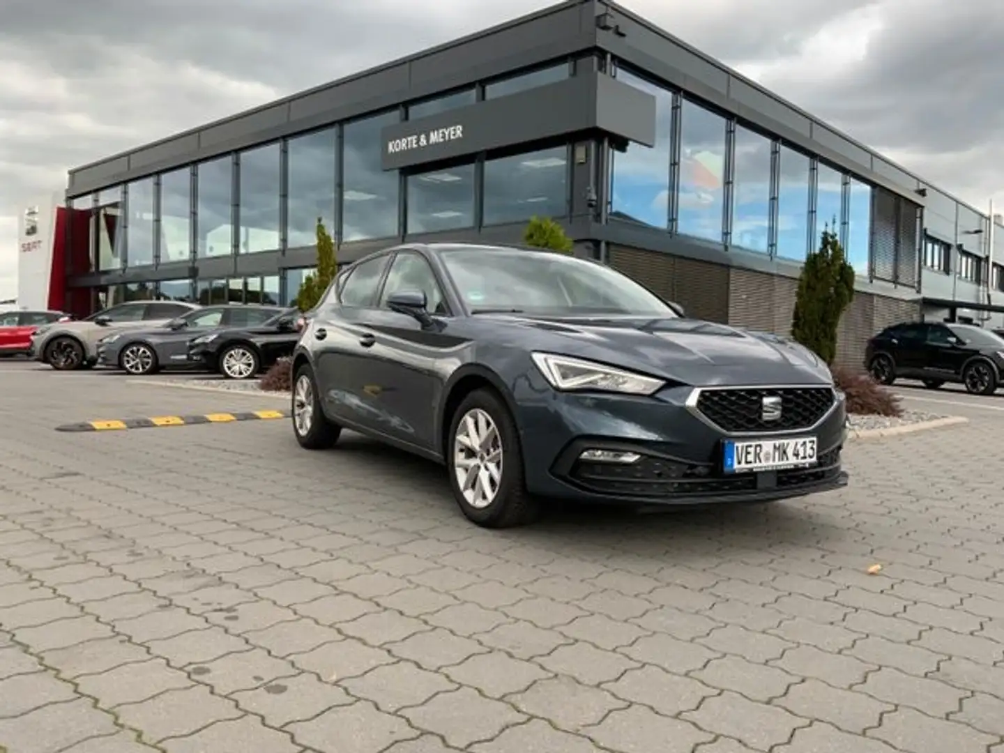 SEAT Leon Style Edition +Allwetter+Navi+LED+Sitzhzg Grau - 2