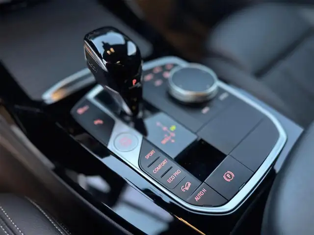 BMW X3 view 18