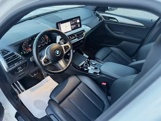 BMW X3 view 6