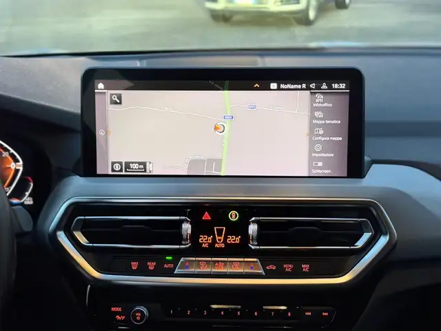 BMW X3 view 10