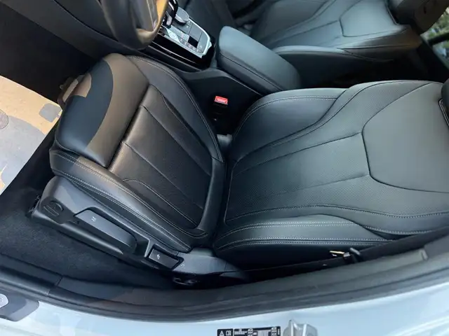 BMW X3 view 16