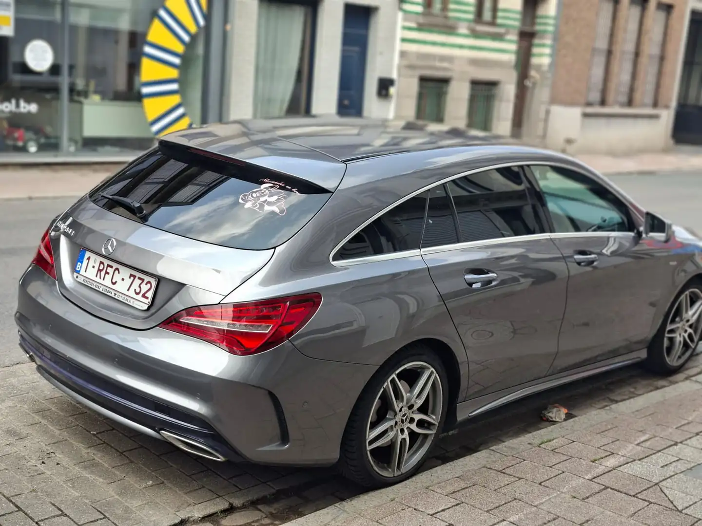 Mercedes-Benz CLA 200 d AMG Line Grijs - 2