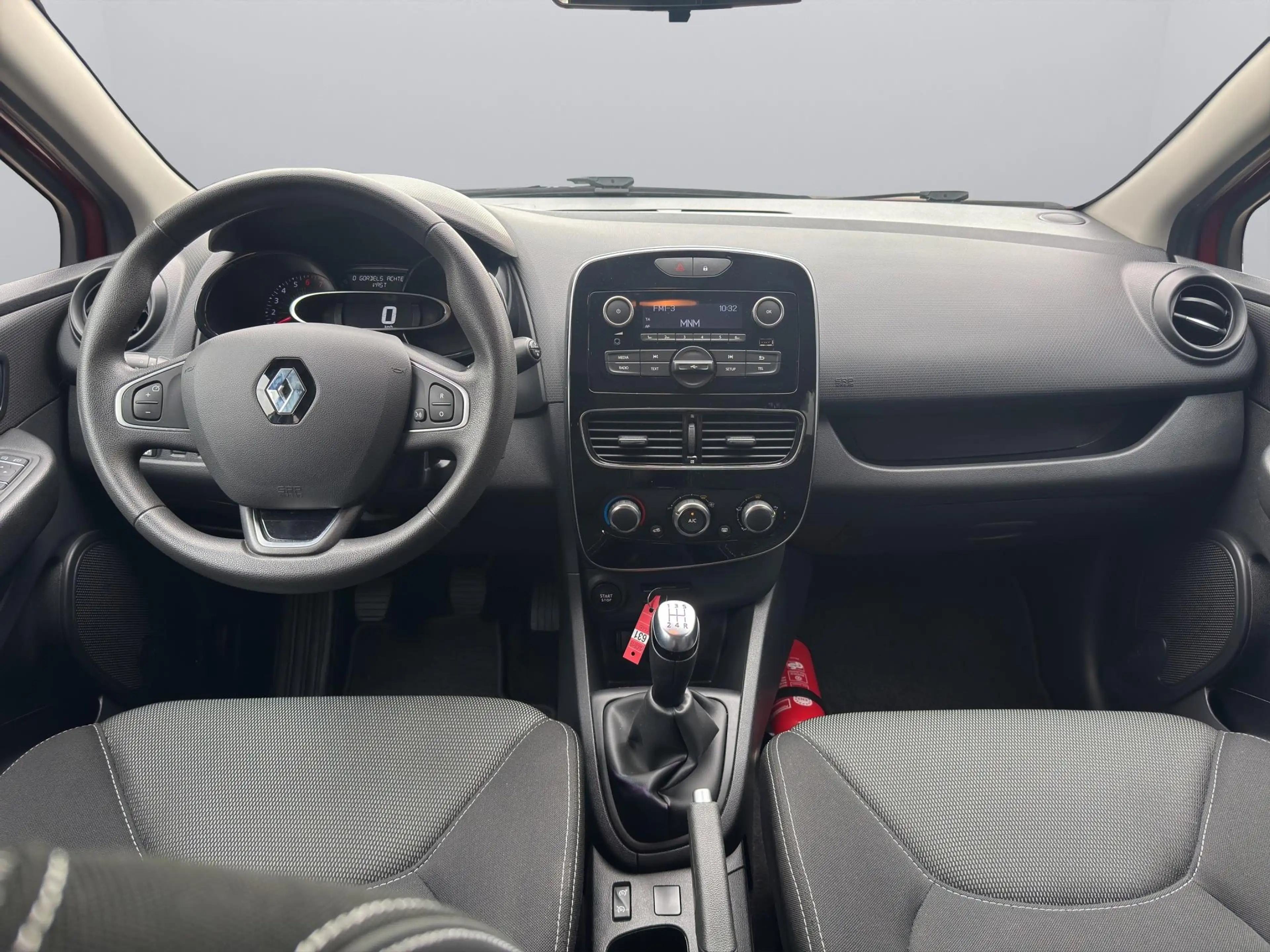 Renault Clio IV Cool&Sound #1 — photo 13