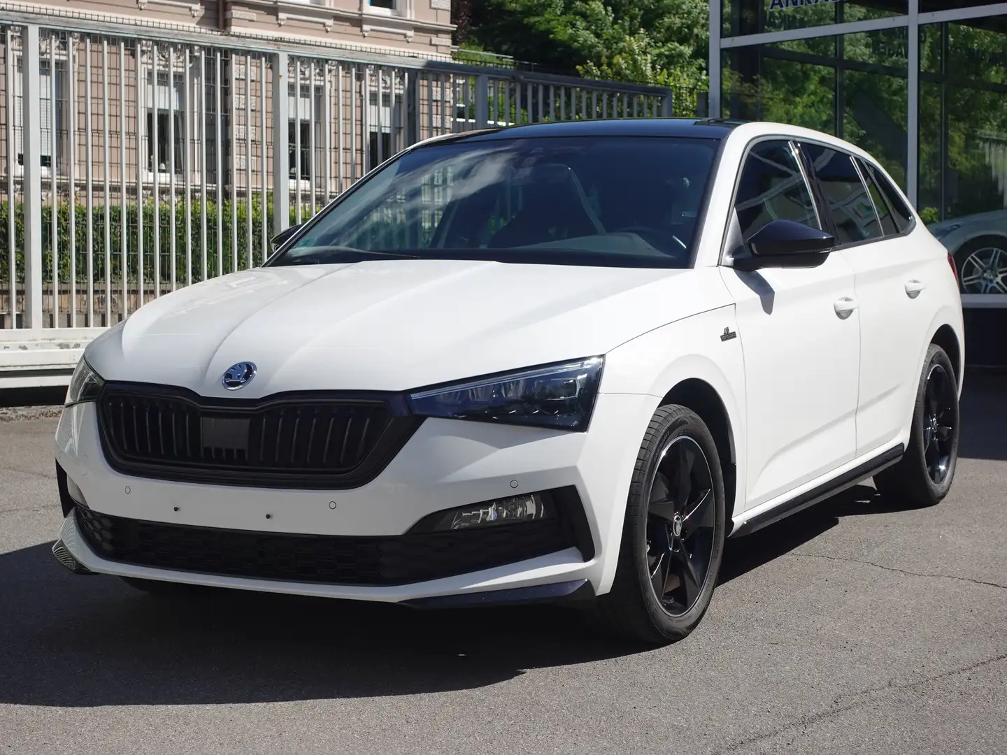 Skoda Scala Monte Carlo 1.0 DSG Panorama Navi DAB+ Kamera Wit - 1