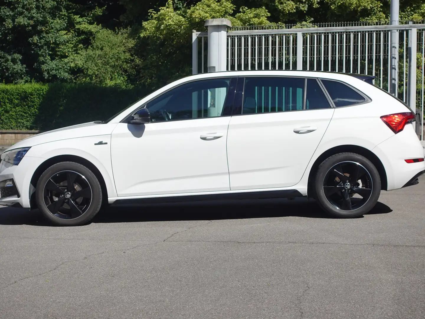 Skoda Scala Monte Carlo 1.0 DSG Panorama Navi DAB+ Kamera Wit - 2