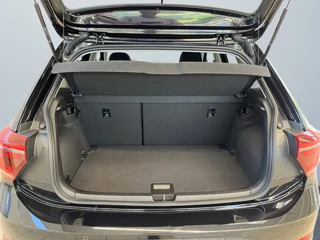 Volkswagen Polo view 14