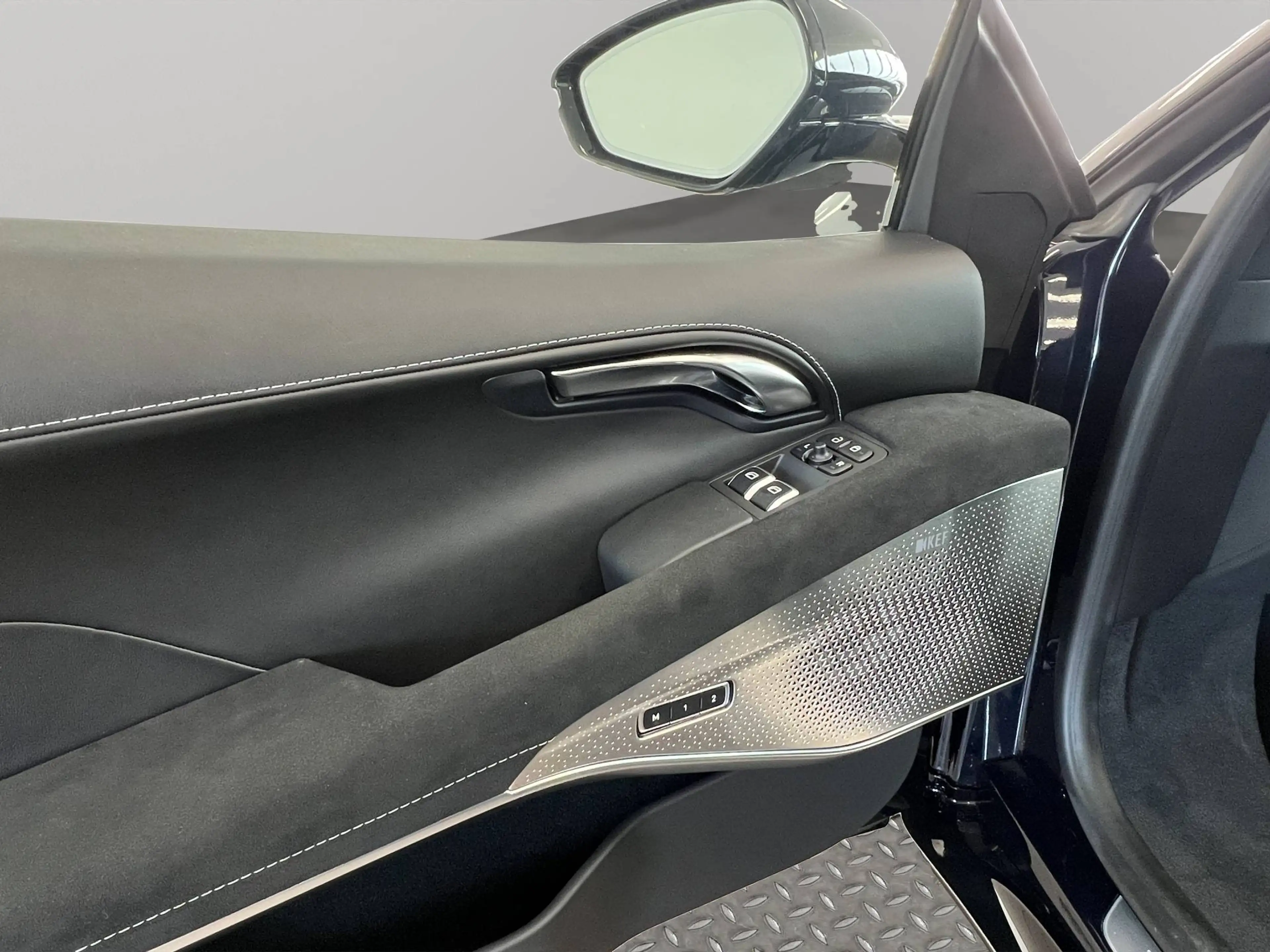 Lotus Emira Turbo SE — photo 11