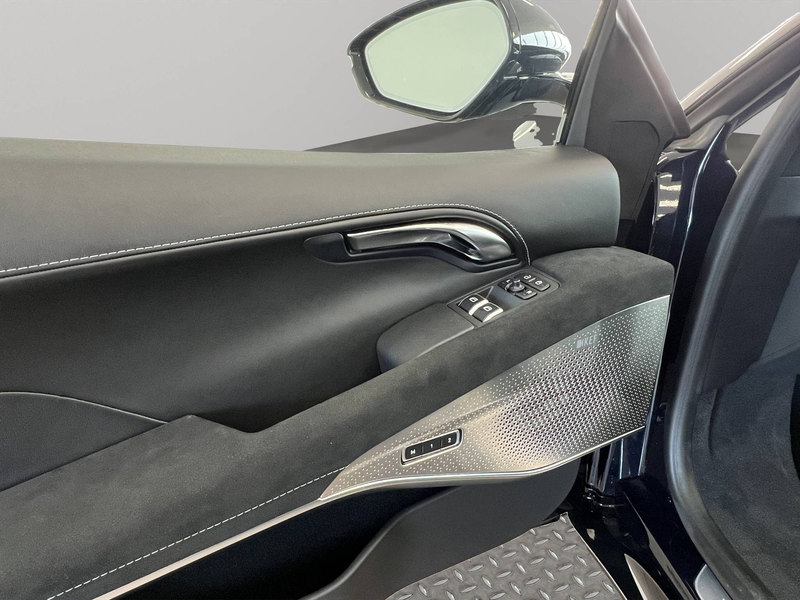 Lotus Emira Turbo SE — photo 11
