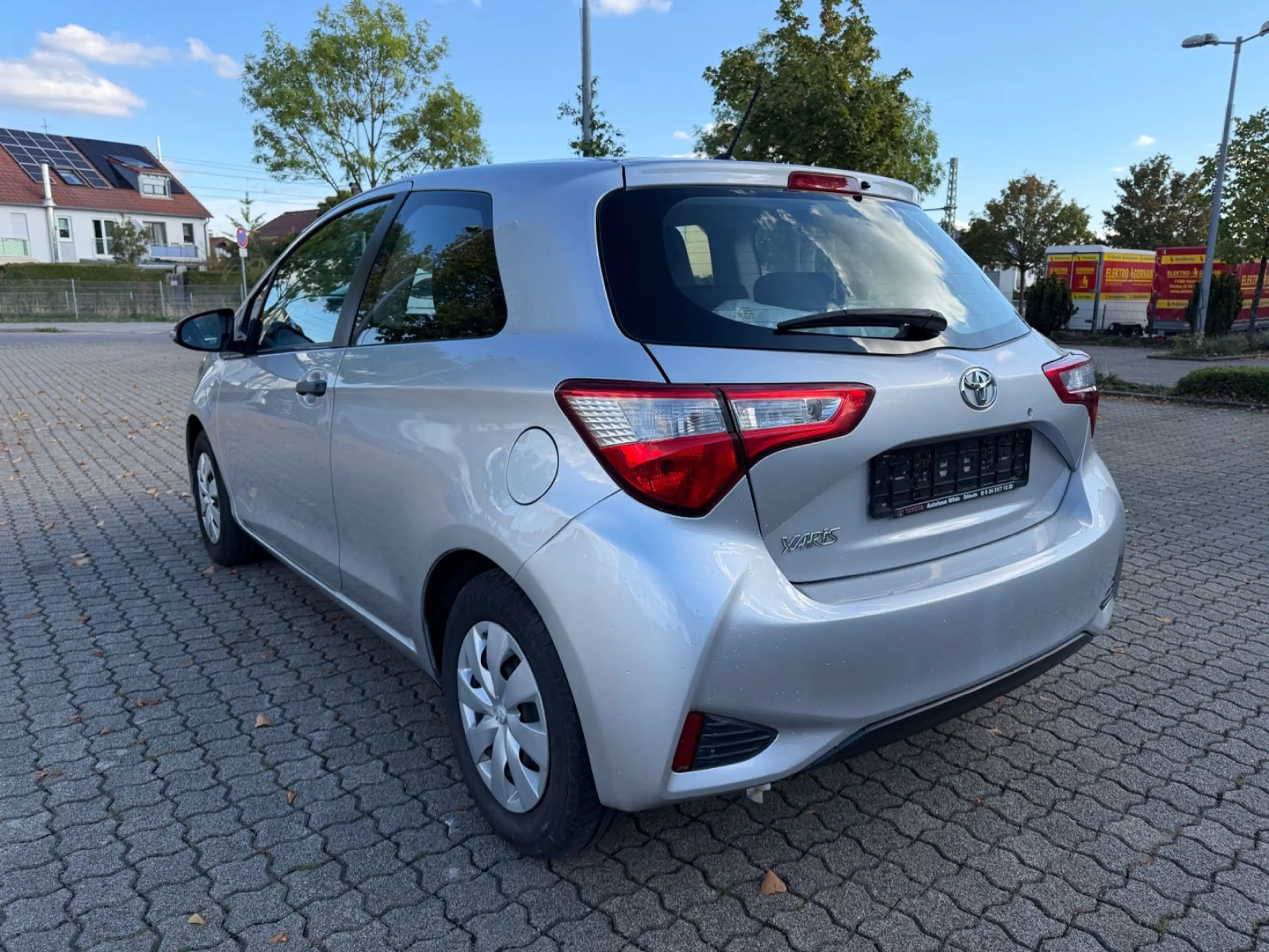 Toyota Yaris Basis * 1.Hand, Klima, Spurhalte, * — photo 7