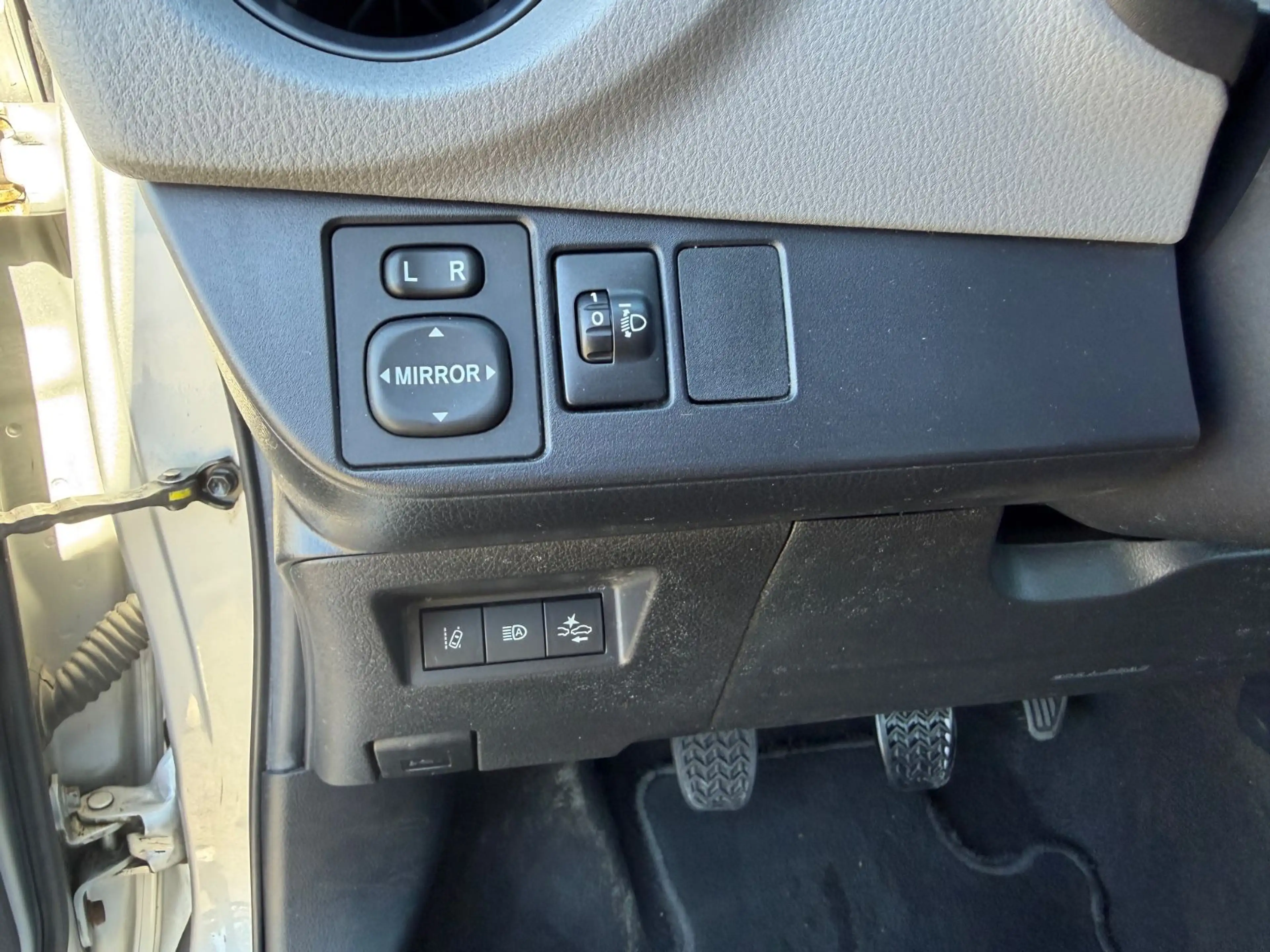 Toyota Yaris Basis * 1.Hand, Klima, Spurhalte, * — photo 10