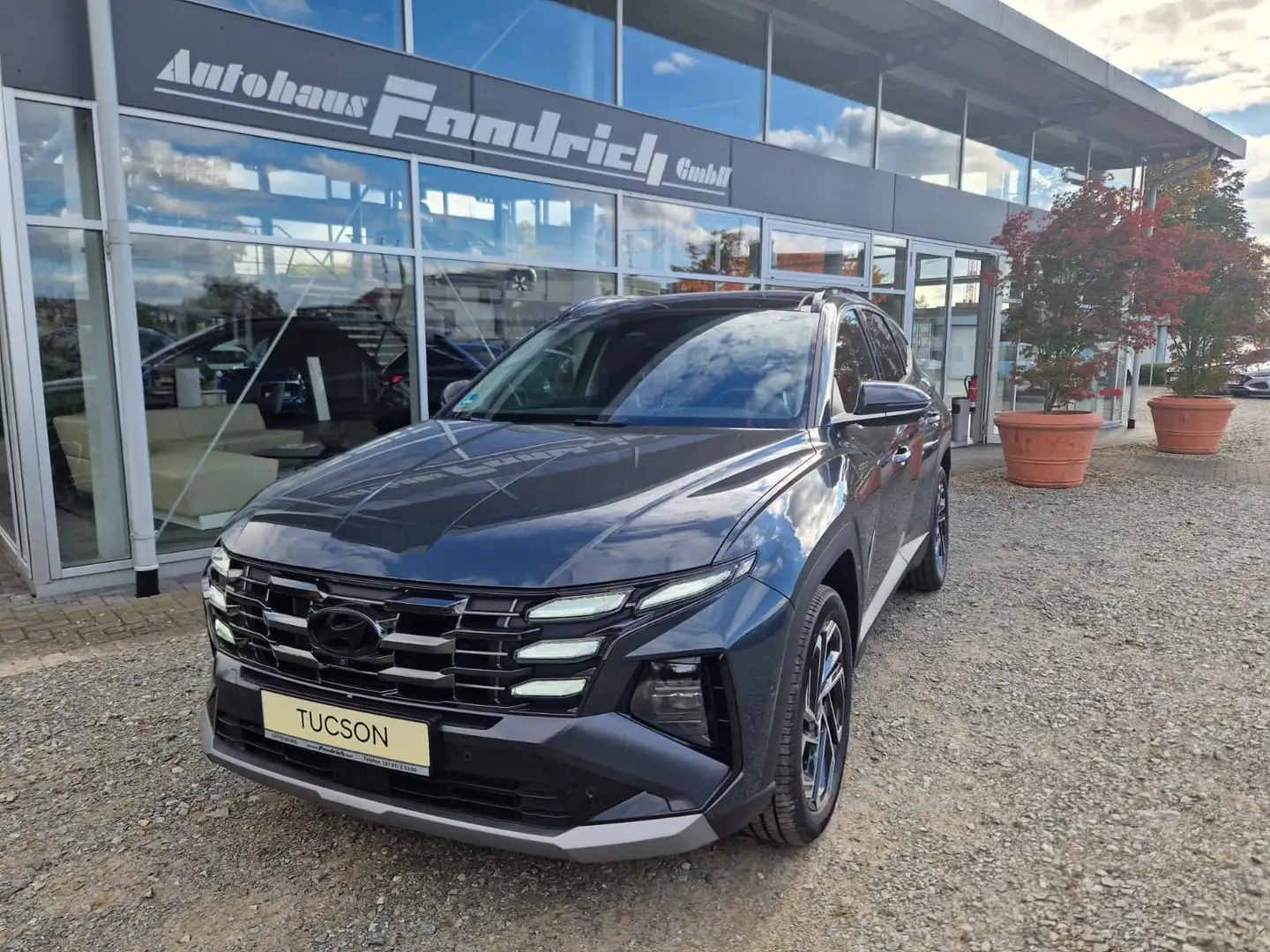 Hyundai TUCSON FL HEV (MY25) 1.6 T-GDi (215 PS) 6-AT 4WD Prime As Grün - 1