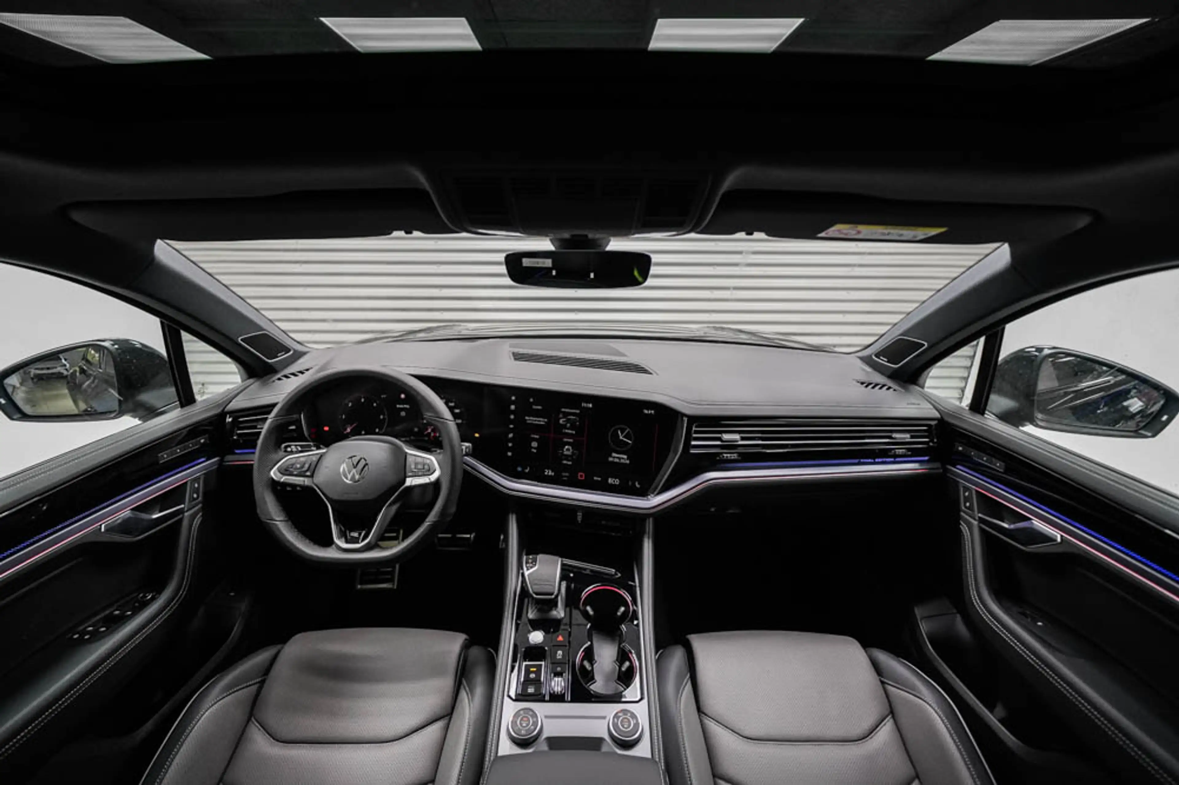 Volkswagen Touareg 3,0 V6 TDI 4Motion R-Line,AHK,Pano -LAG. — photo 6
