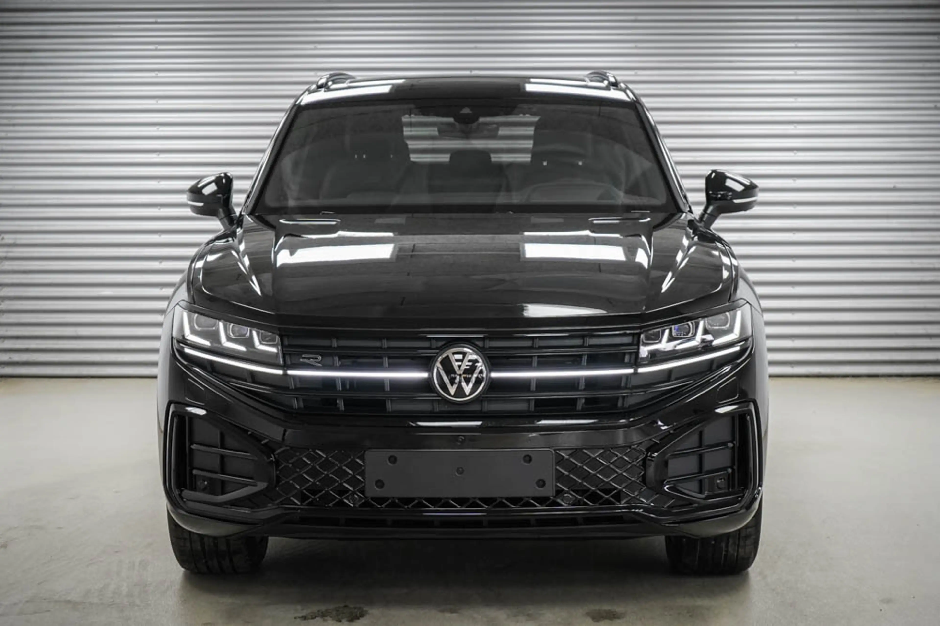 Volkswagen Touareg 3,0 V6 TDI 4Motion R-Line,AHK,Pano -LAG. — photo 2