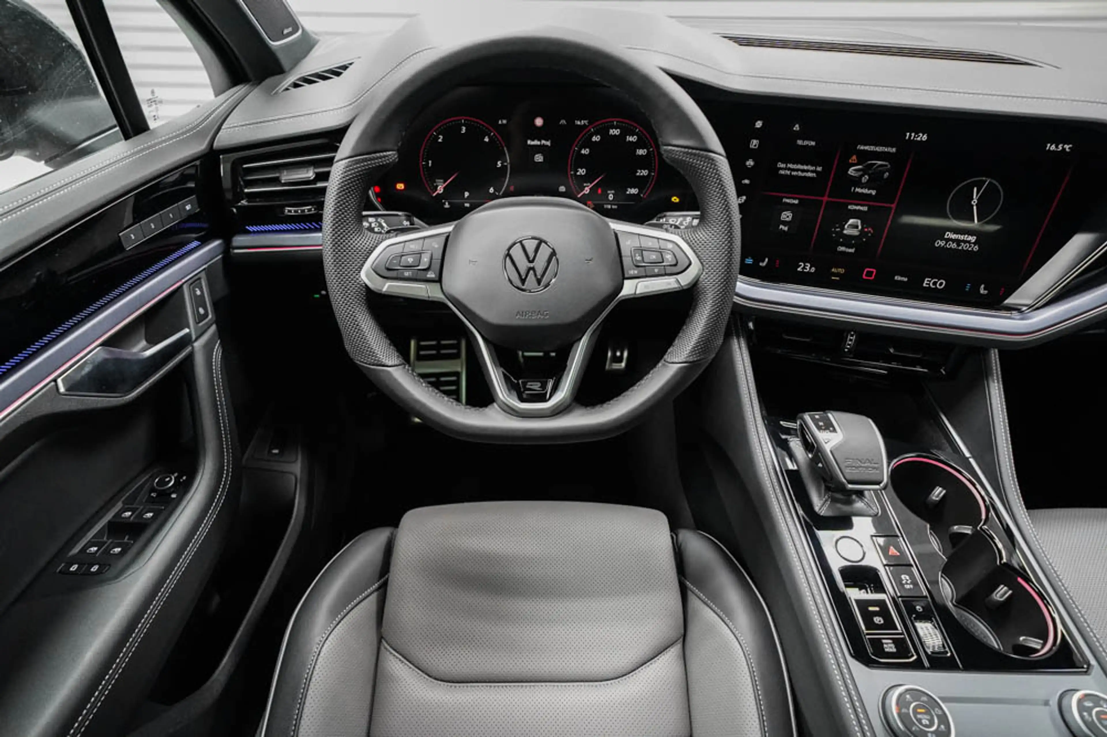Volkswagen Touareg 3,0 V6 TDI 4Motion R-Line,AHK,Pano -LAG. — photo 8