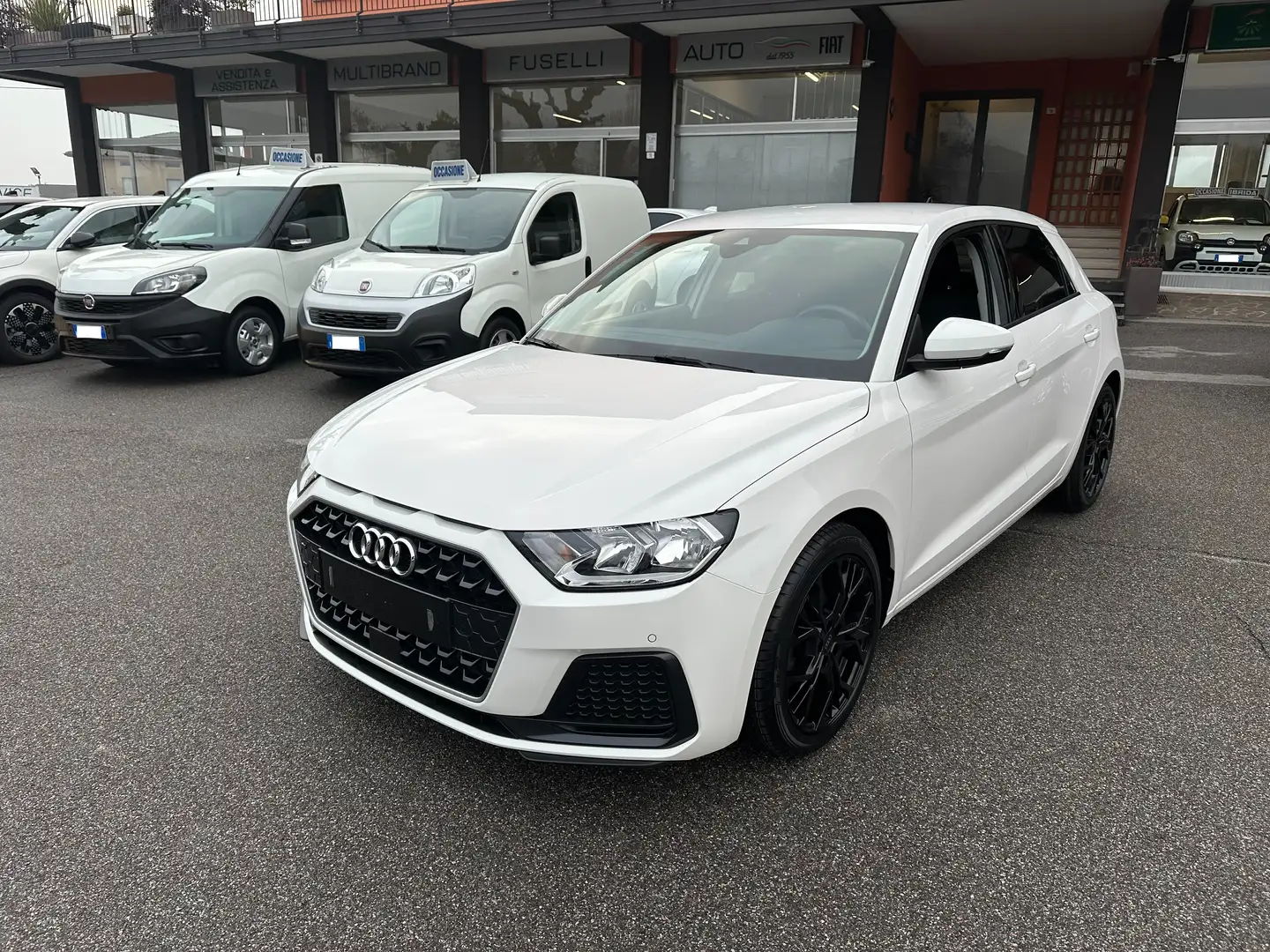 Audi A1 A1 Sportback 30 1.0 tfsi Admired Advanced 116cv Blanc - 1