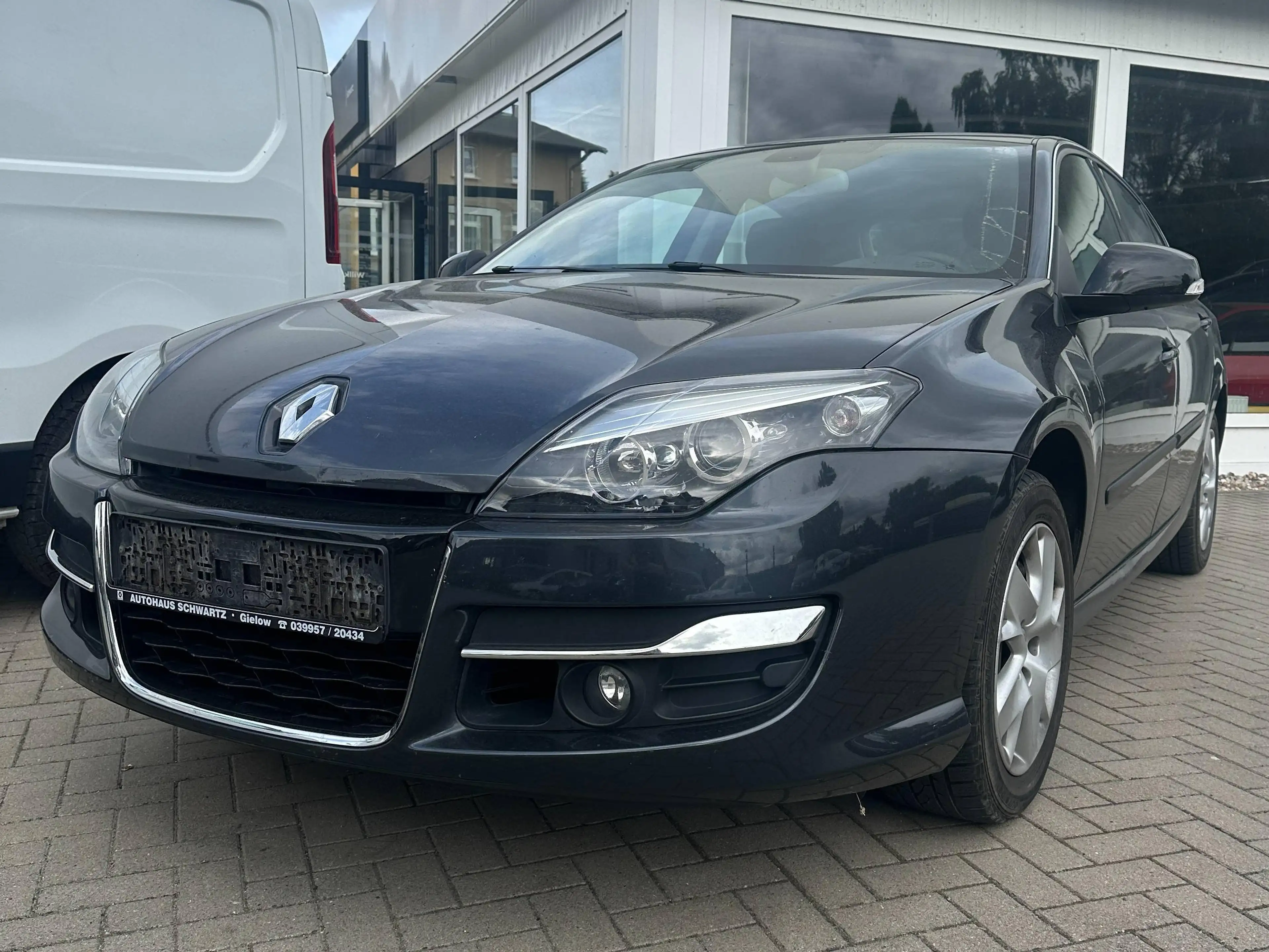 Renault Laguna Paris — photo 2