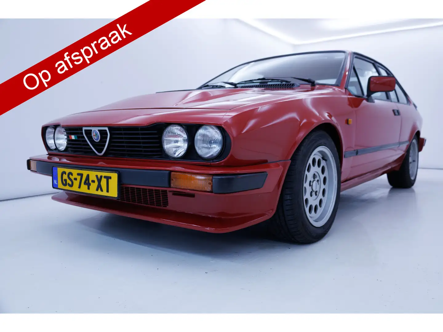 Alfa Romeo GTV 2.5 V6 158 PK Ronal LMV, Tripmaster classic 303 Rood - 2