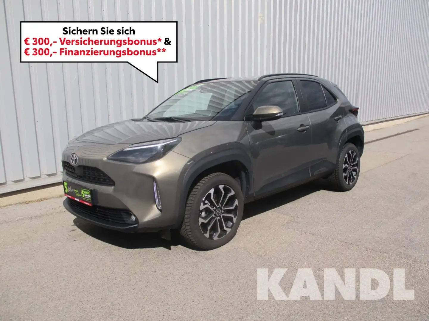 Toyota Yaris Cross 1.5 VVT-i Hybrid Active Drive Aut. Braun - 1