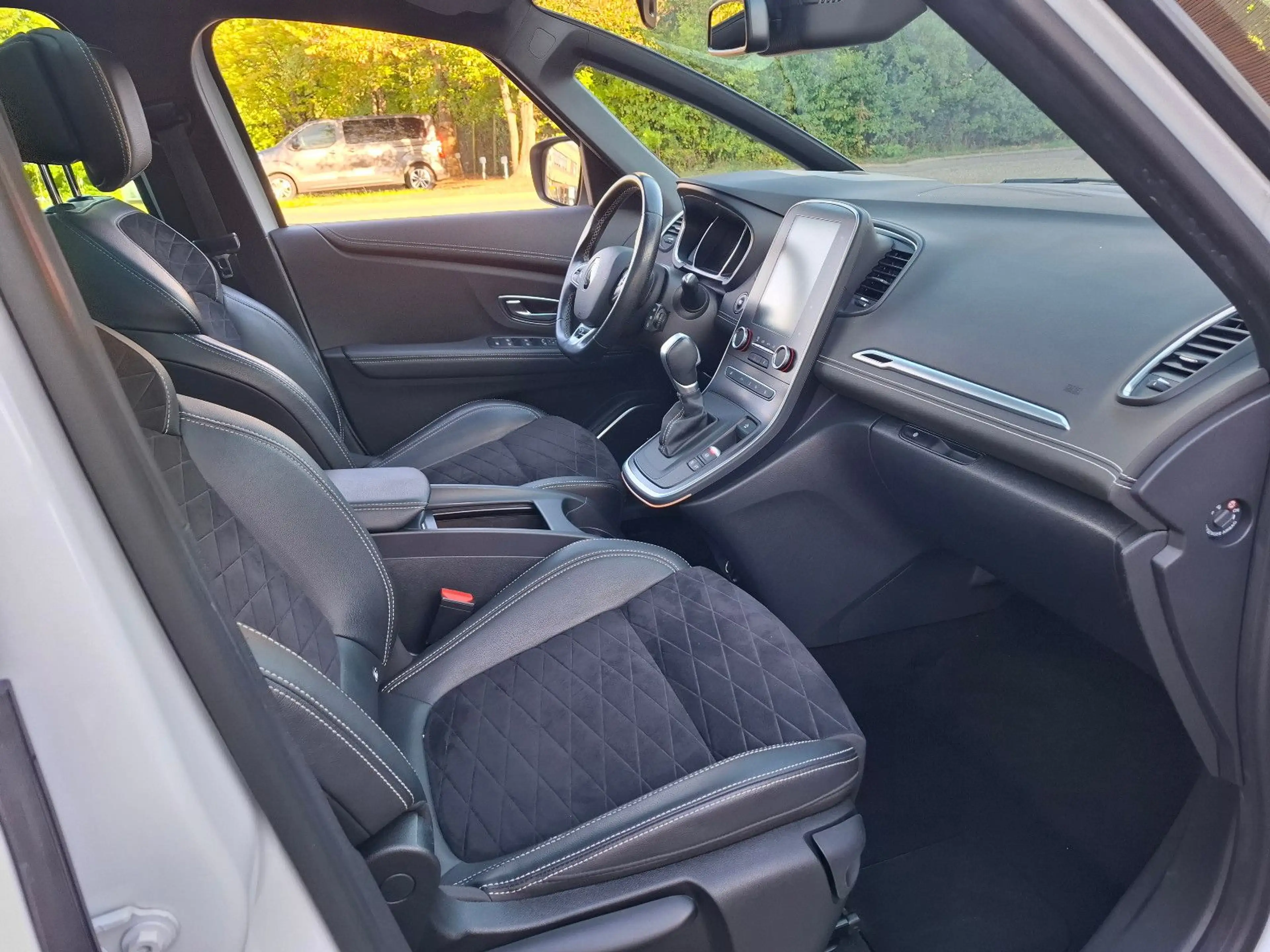 Renault Scenic IV Black Edition*Alcantara*Pano*Kamera* — photo 15