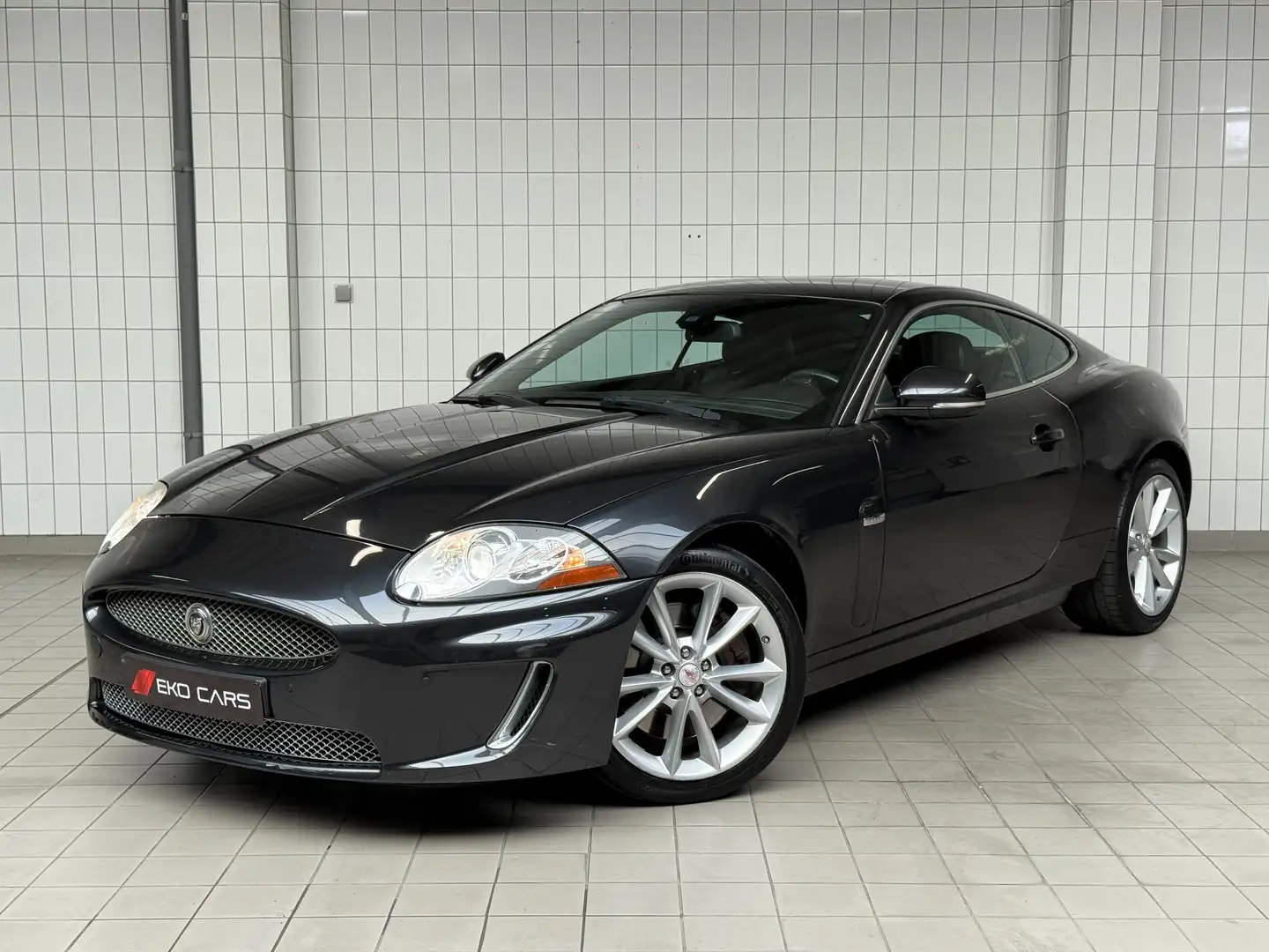 Jaguar XK Coupé 5.0i V8 Celebration Edition 1er Prop !!! Gris - 1