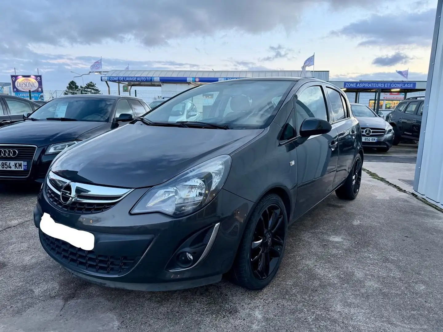 Opel Corsa 1.4 16V 100CH BLACK EDITION Gris - 1